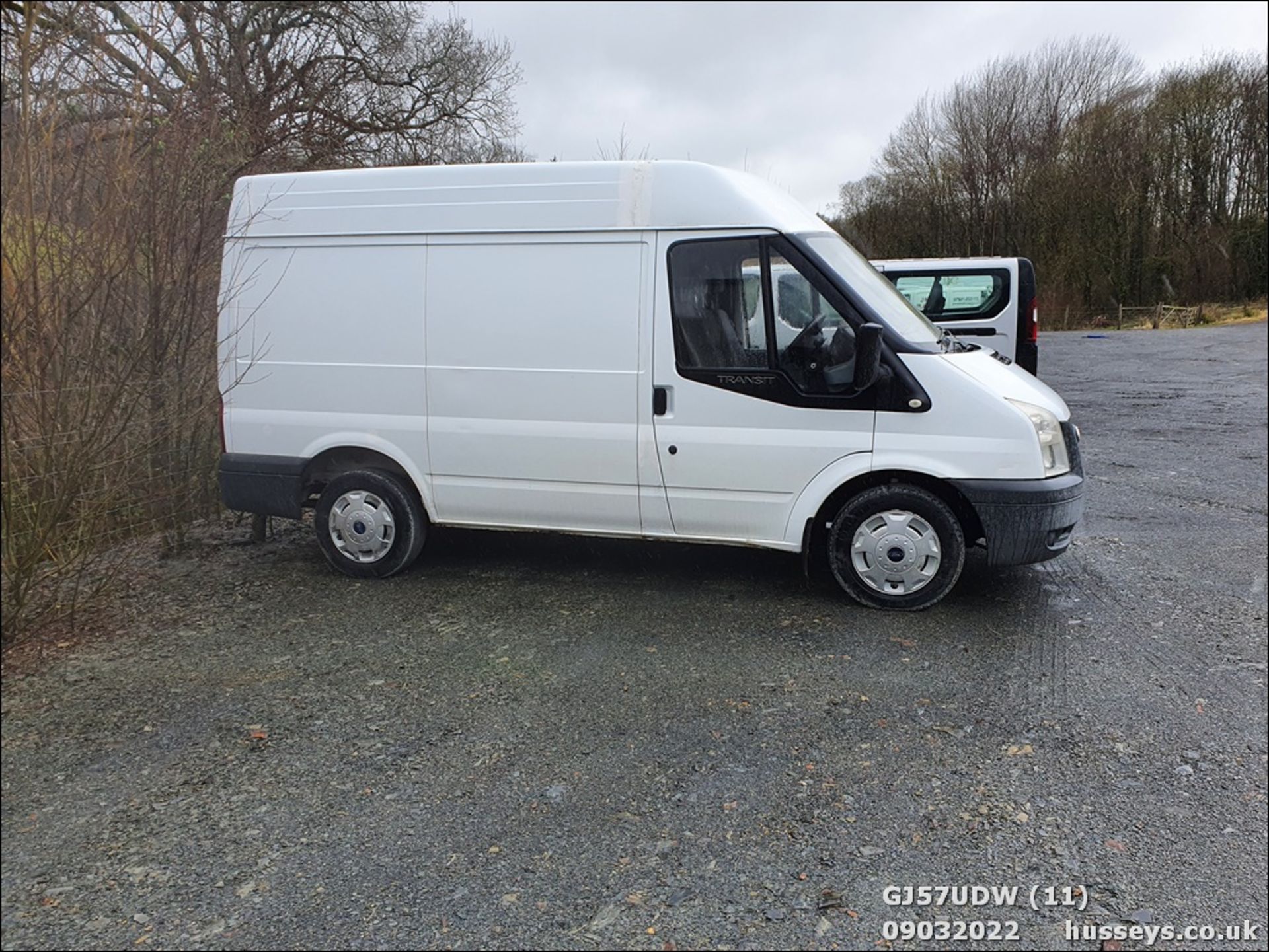 07/57 FORD TRANSIT 85 T260S FWD - 2198cc 5dr Van (White) - Image 11 of 22