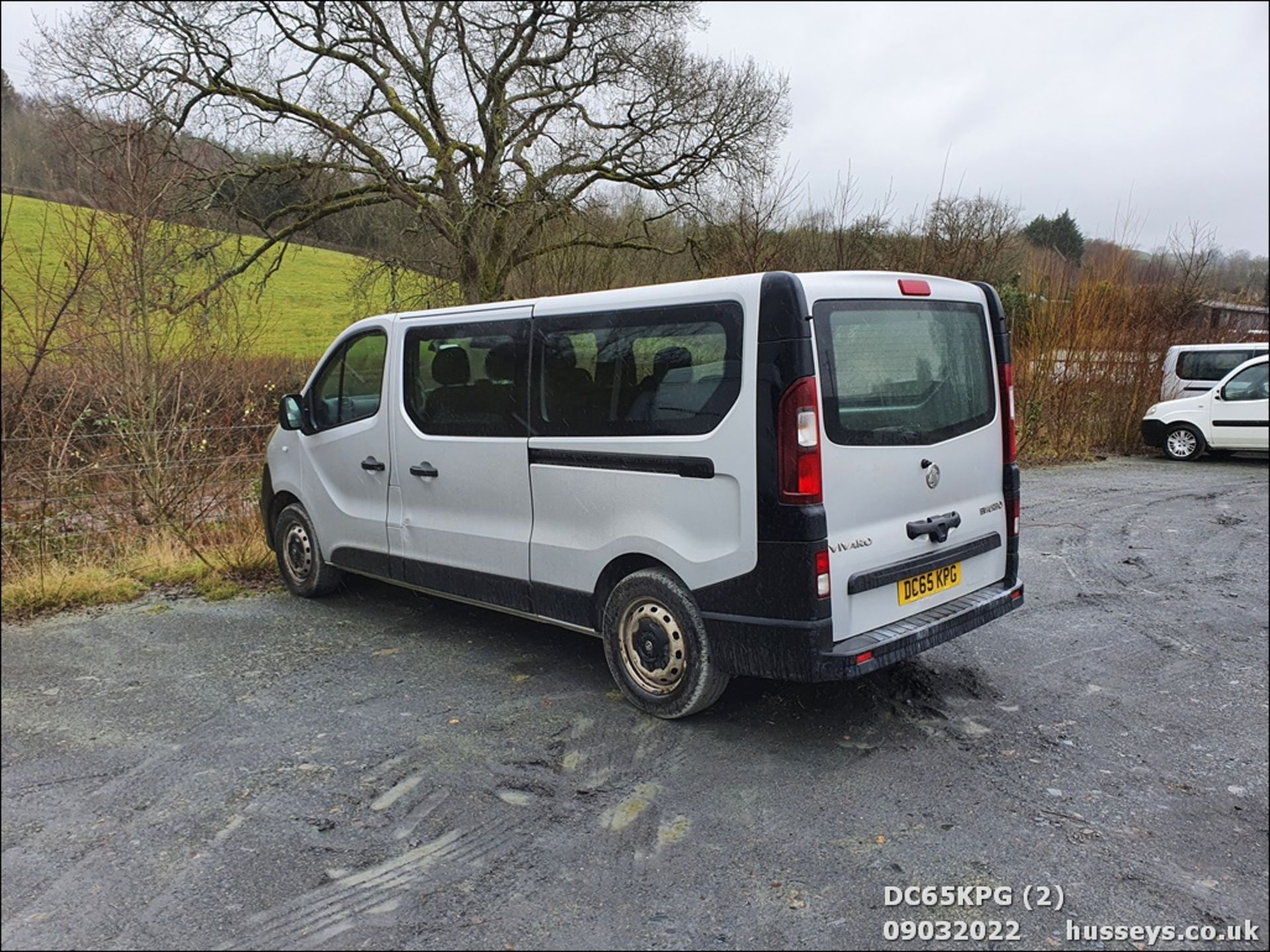 15/65 VAUXHALL VIVARO COMBI CDTI S/S - 1598cc 5dr MPV (Silver) - Image 2 of 26