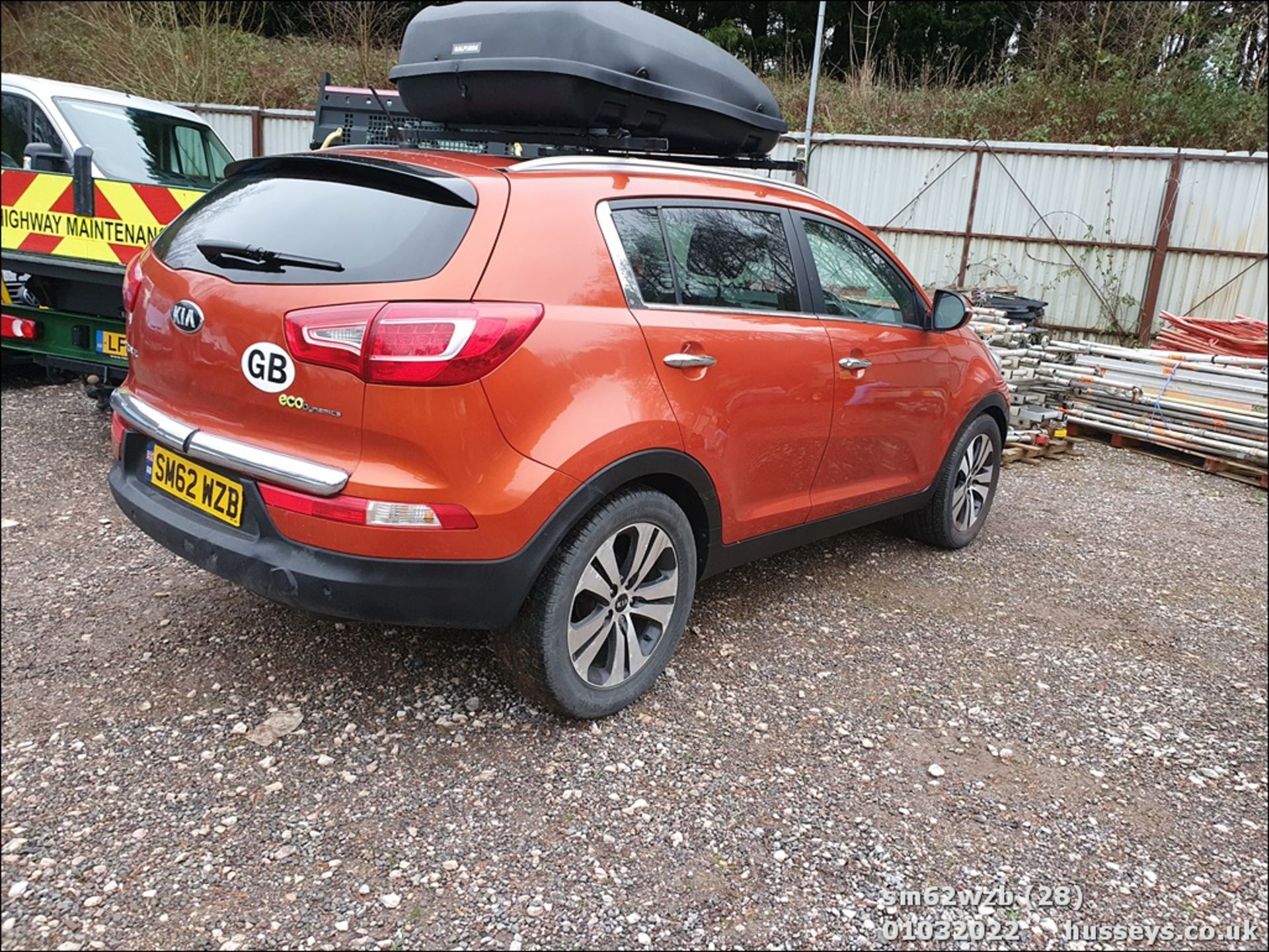 13/62 KIA SPORTAGE 3 CRDI - 1685cc 5dr Estate (Orange, 64k) - Image 27 of 30