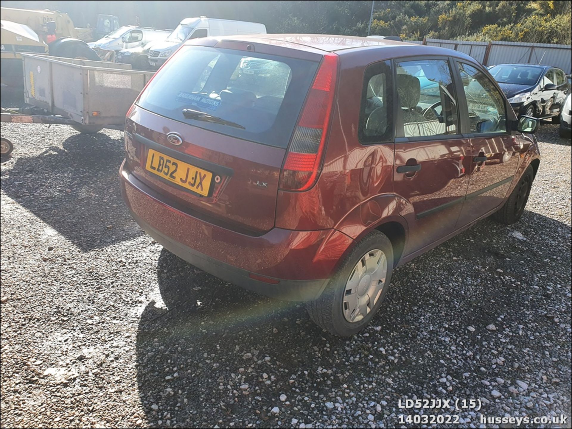 02/52 FORD FIESTA LX - 1388cc 5dr Hatchback (Red, 37k) - Image 16 of 27