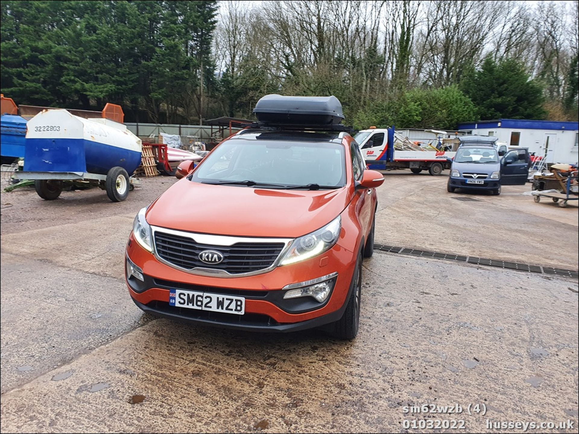 13/62 KIA SPORTAGE 3 CRDI - 1685cc 5dr Estate (Orange, 64k) - Image 5 of 30