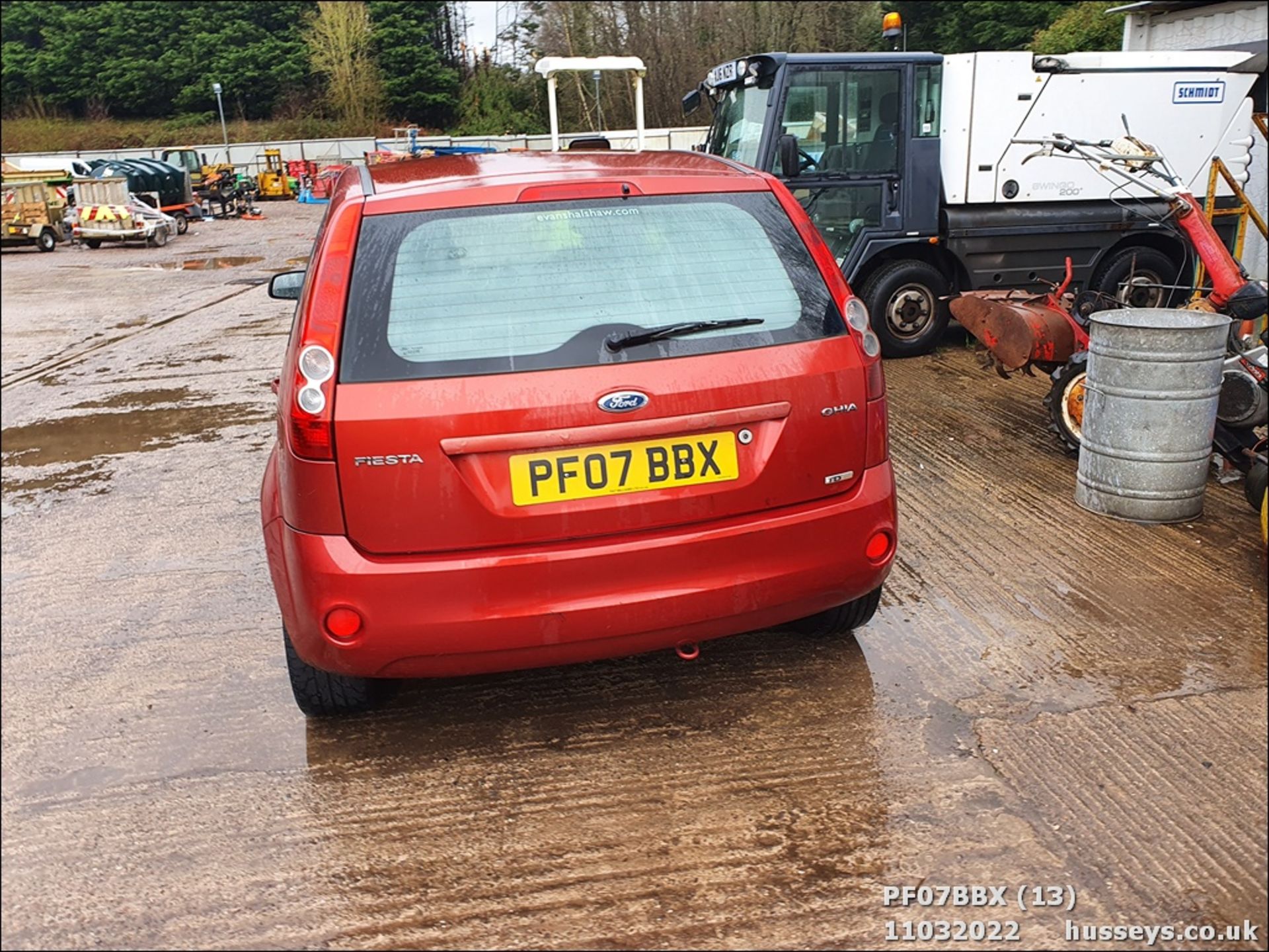 07/07 FORD FIESTA GHIA TDCI - 1399cc 5dr Hatchback (Red, 112k) - Image 13 of 37