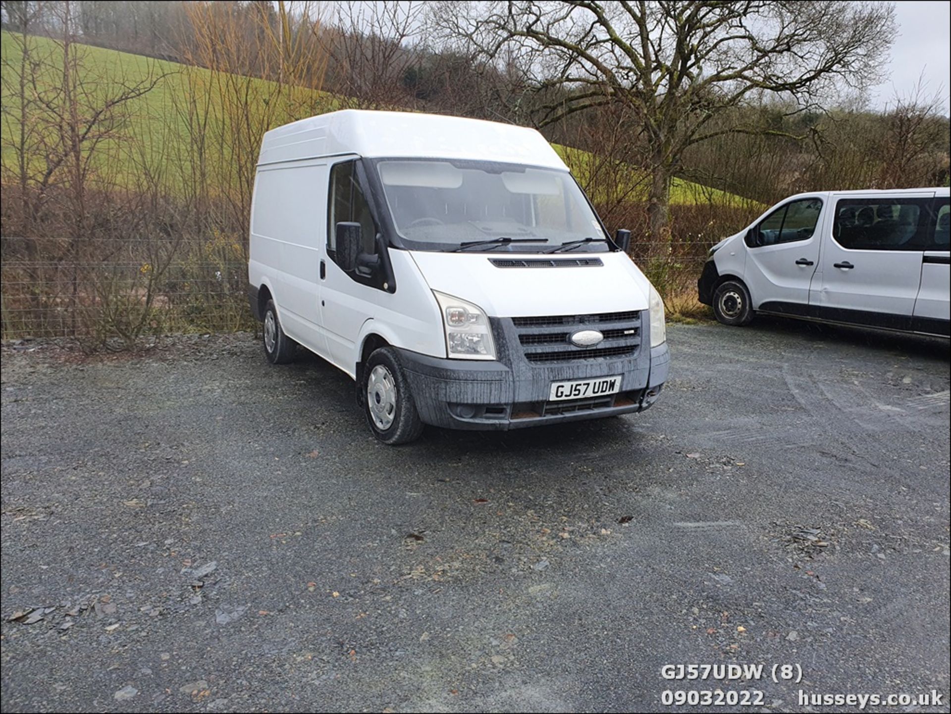 07/57 FORD TRANSIT 85 T260S FWD - 2198cc 5dr Van (White) - Image 8 of 22