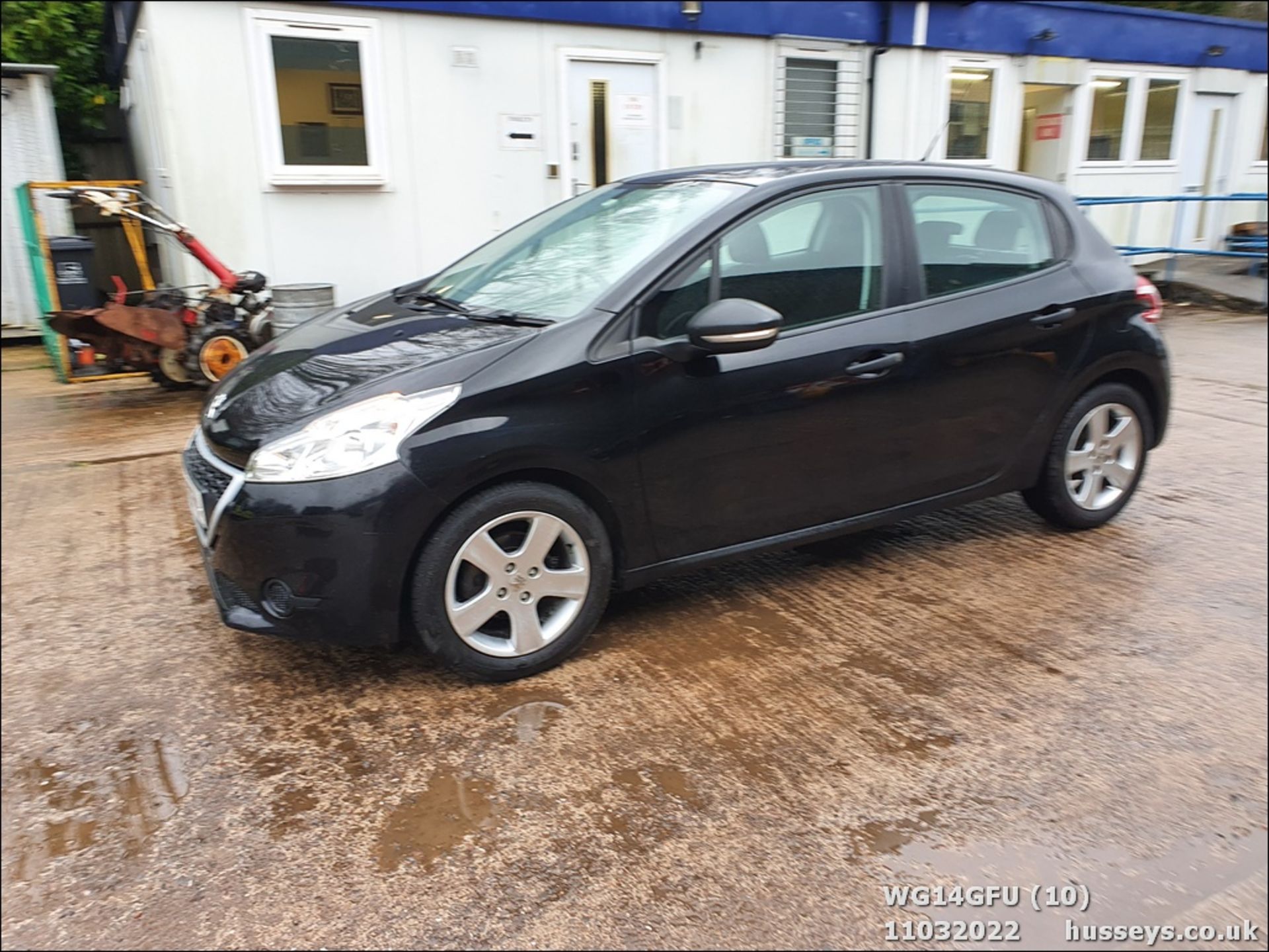 14/14 PEUGEOT 208 ACCESS - 999cc 5dr Hatchback (Black, 72k) - Image 10 of 38