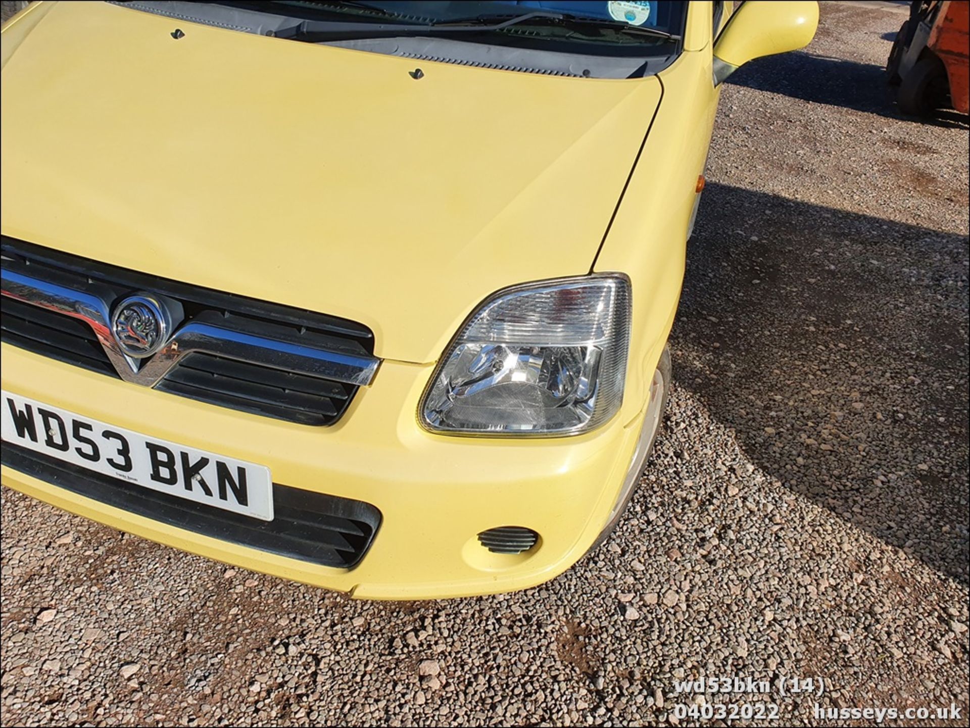 04/53 VAUXHALL AGILA ENJOY 16V - 1199cc 5dr Estate (Yellow) - Image 15 of 38