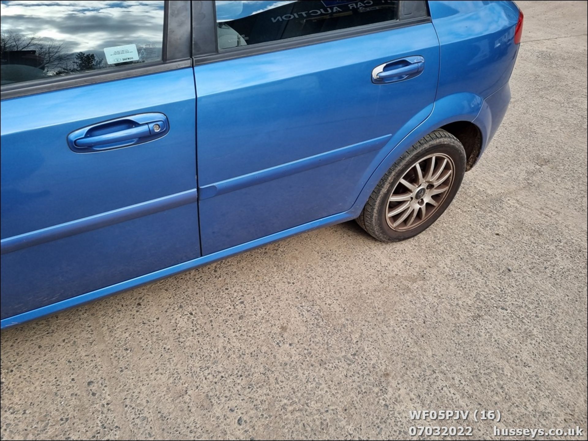 05/05 DAEWOO LACETTI SX - 1598cc 5dr Hatchback (Blue, 80k) - Image 16 of 39