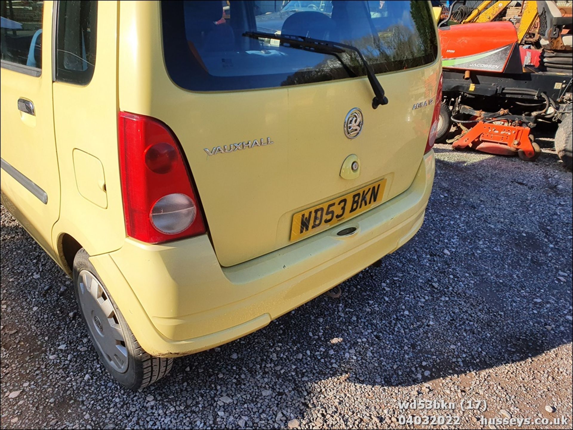 04/53 VAUXHALL AGILA ENJOY 16V - 1199cc 5dr Estate (Yellow) - Image 18 of 38