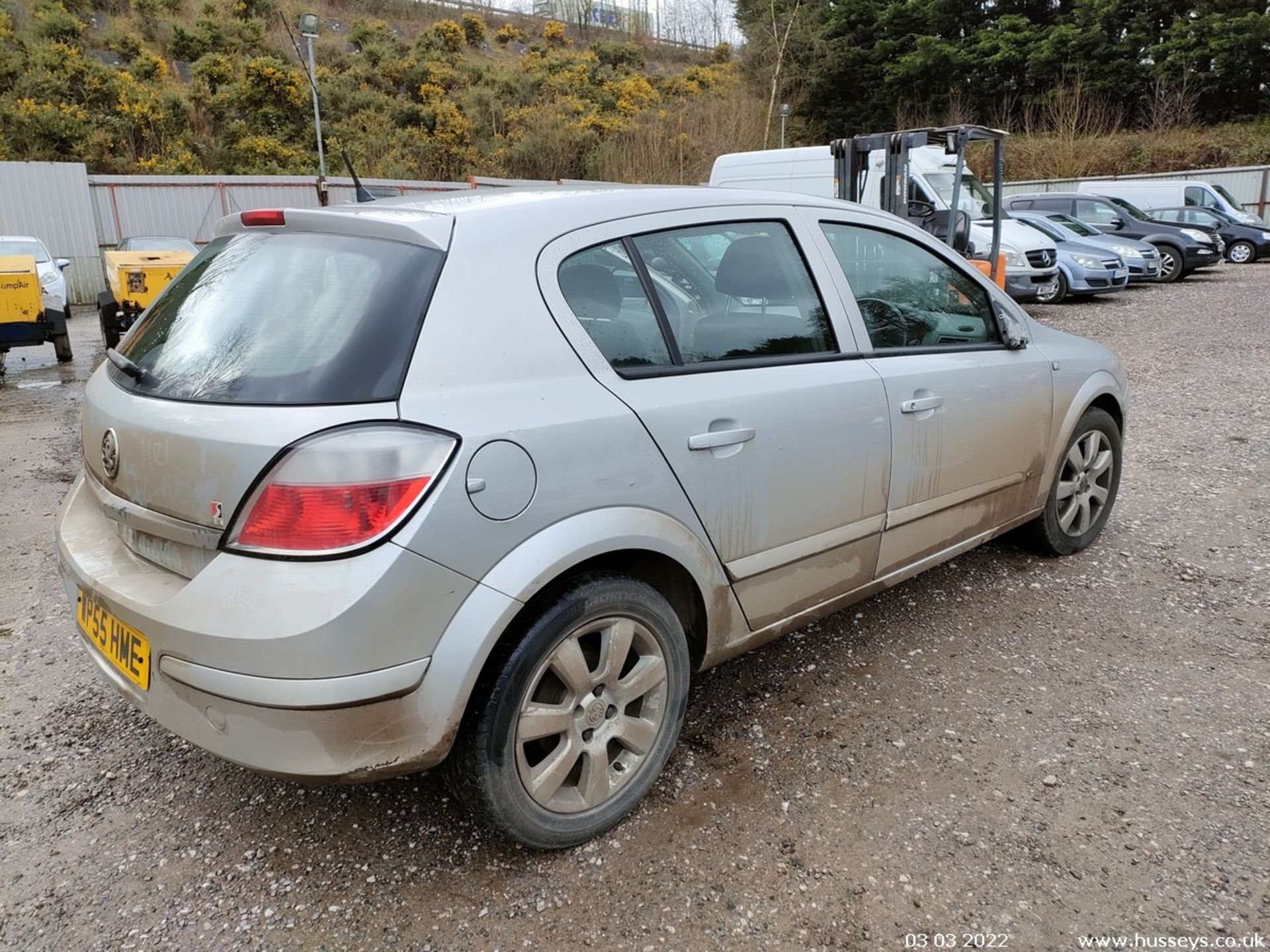 06/55 VAUXHALL ASTRA BREEZE - 1598cc 5dr Hatchback (Silver) - Image 13 of 23