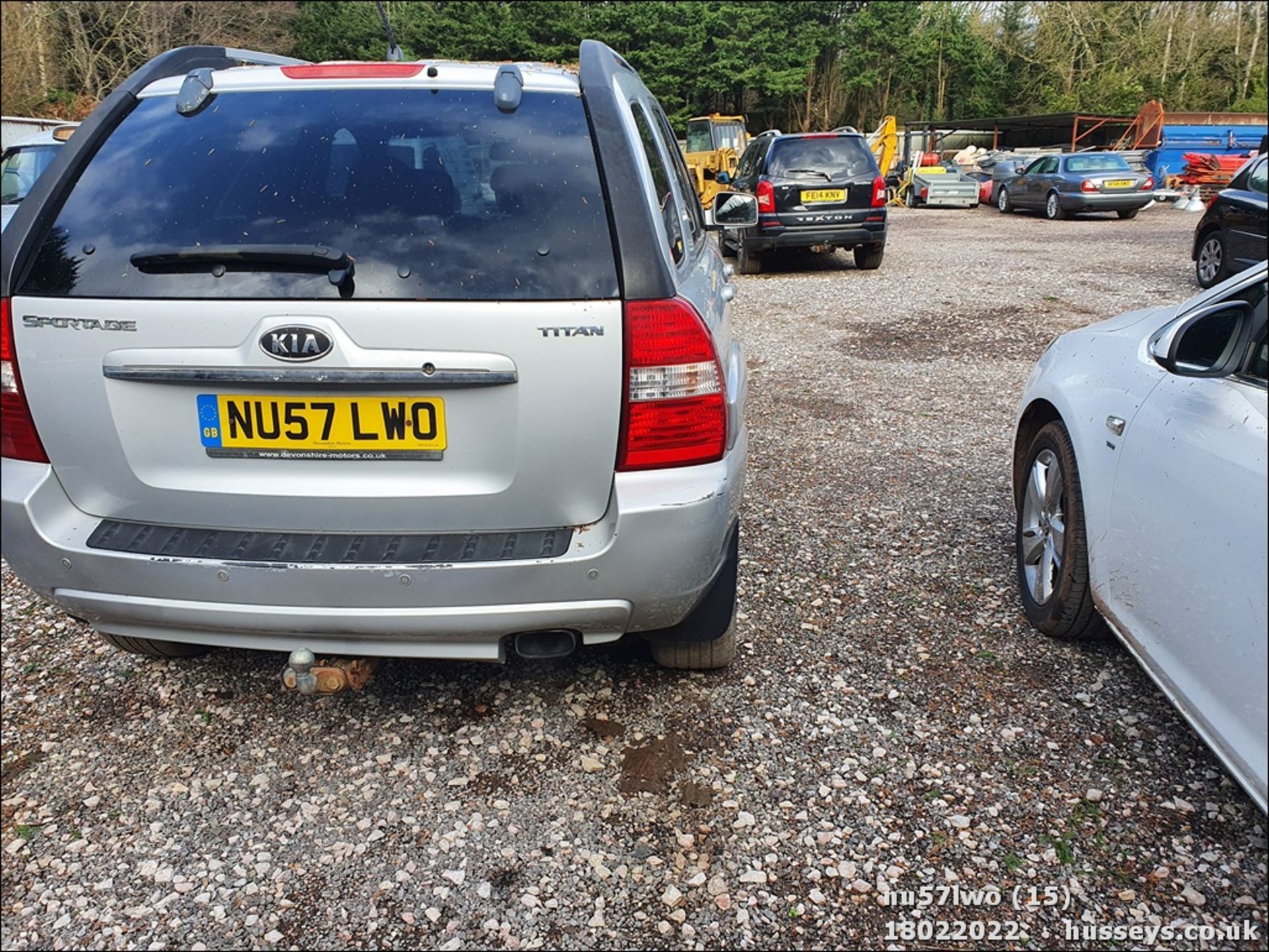 07/57 KIA SPORTAGE TITAN - 1975cc 5dr Hatchback (Silver, 112k) - Image 15 of 24