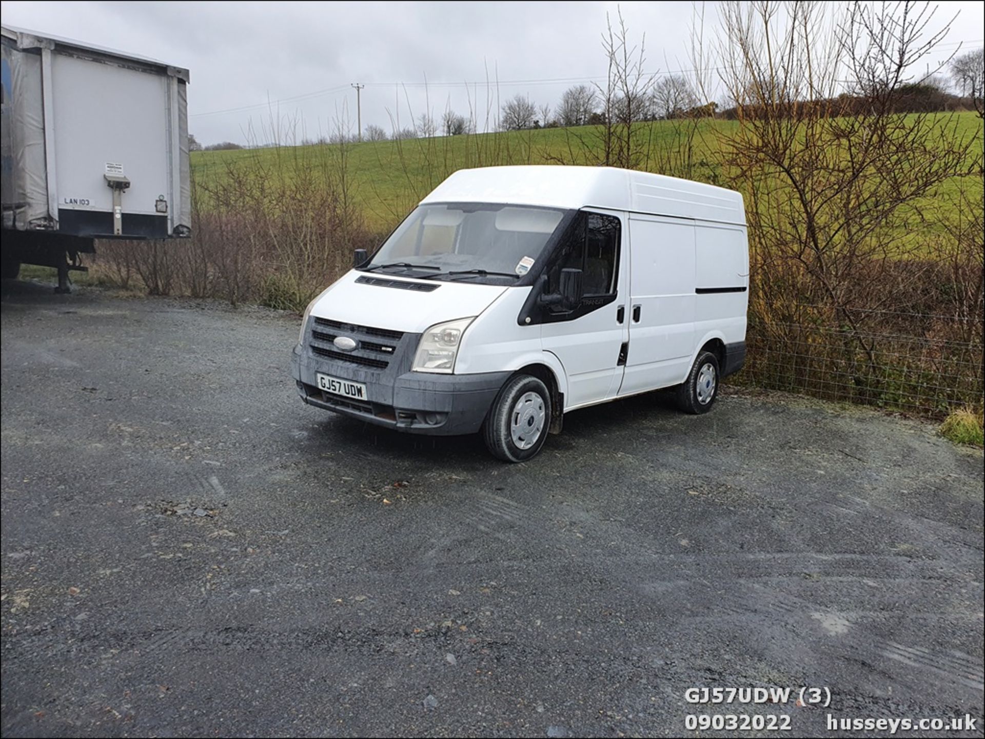 07/57 FORD TRANSIT 85 T260S FWD - 2198cc 5dr Van (White) - Image 3 of 22