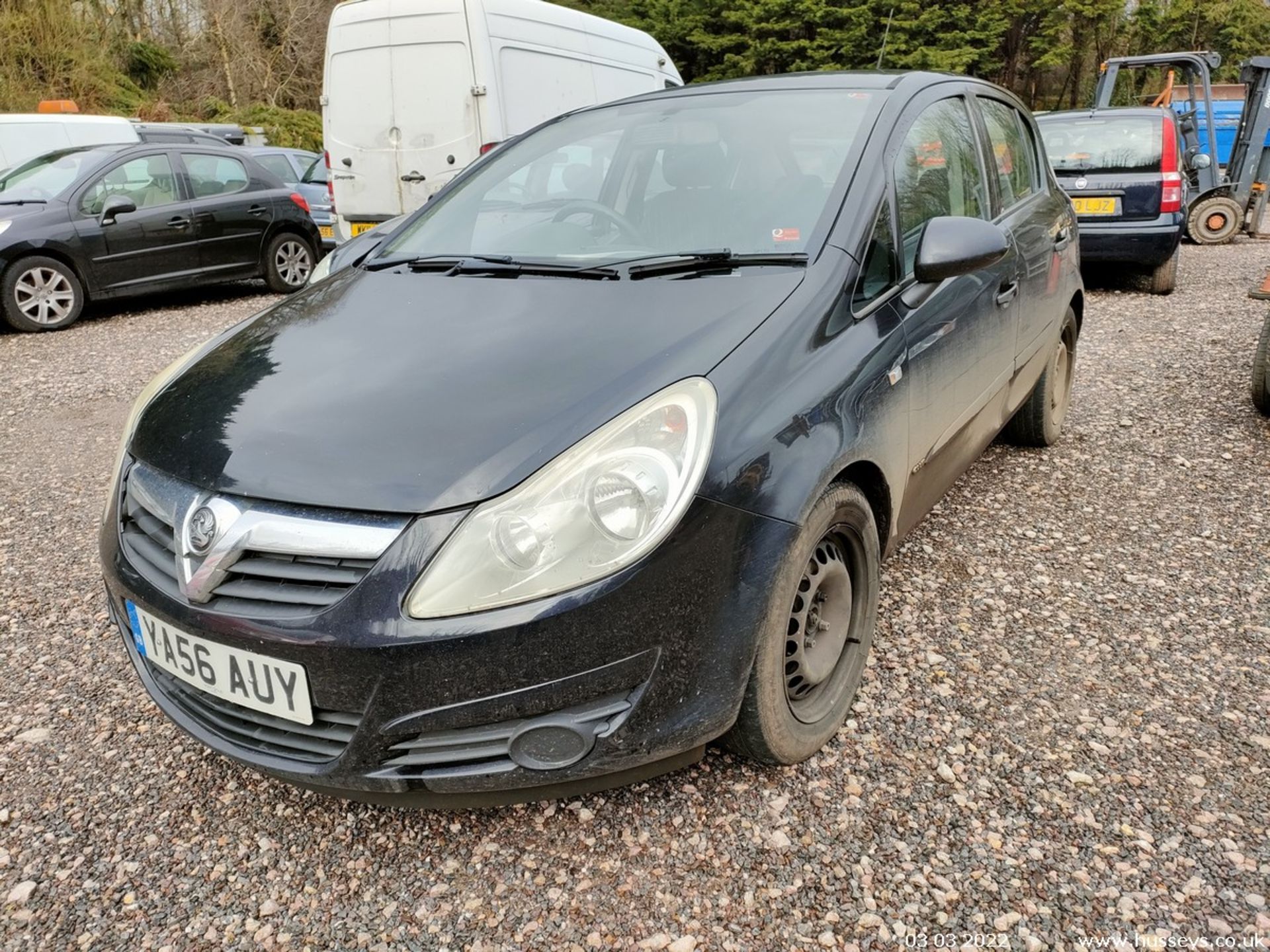 07/56 VAUXHALL CORSA CLUB A/C - 1364cc 5dr Hatchback (Black) - Image 6 of 23