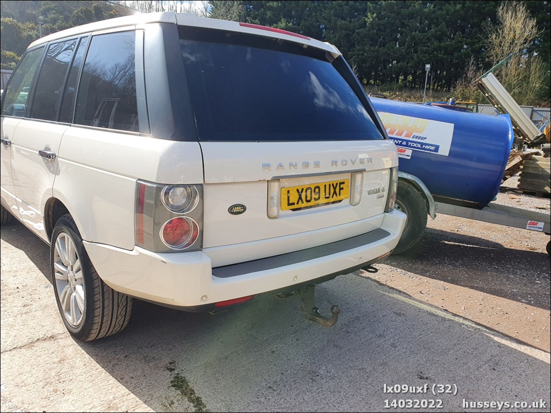 09/09 LAND ROVER RANGE ROVER VOGUE SE A - 3628cc 5dr 4x4 (White) - Image 33 of 34