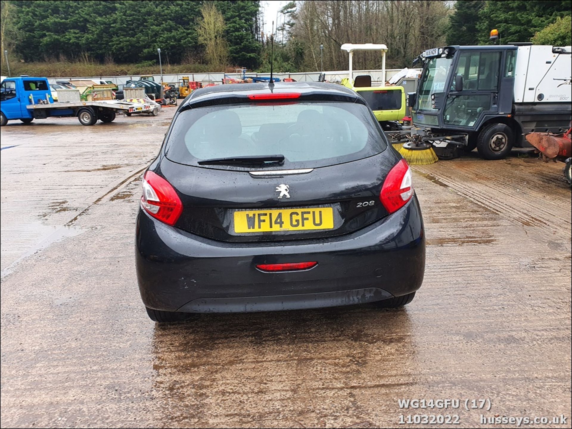 14/14 PEUGEOT 208 ACCESS - 999cc 5dr Hatchback (Black, 72k) - Image 17 of 38