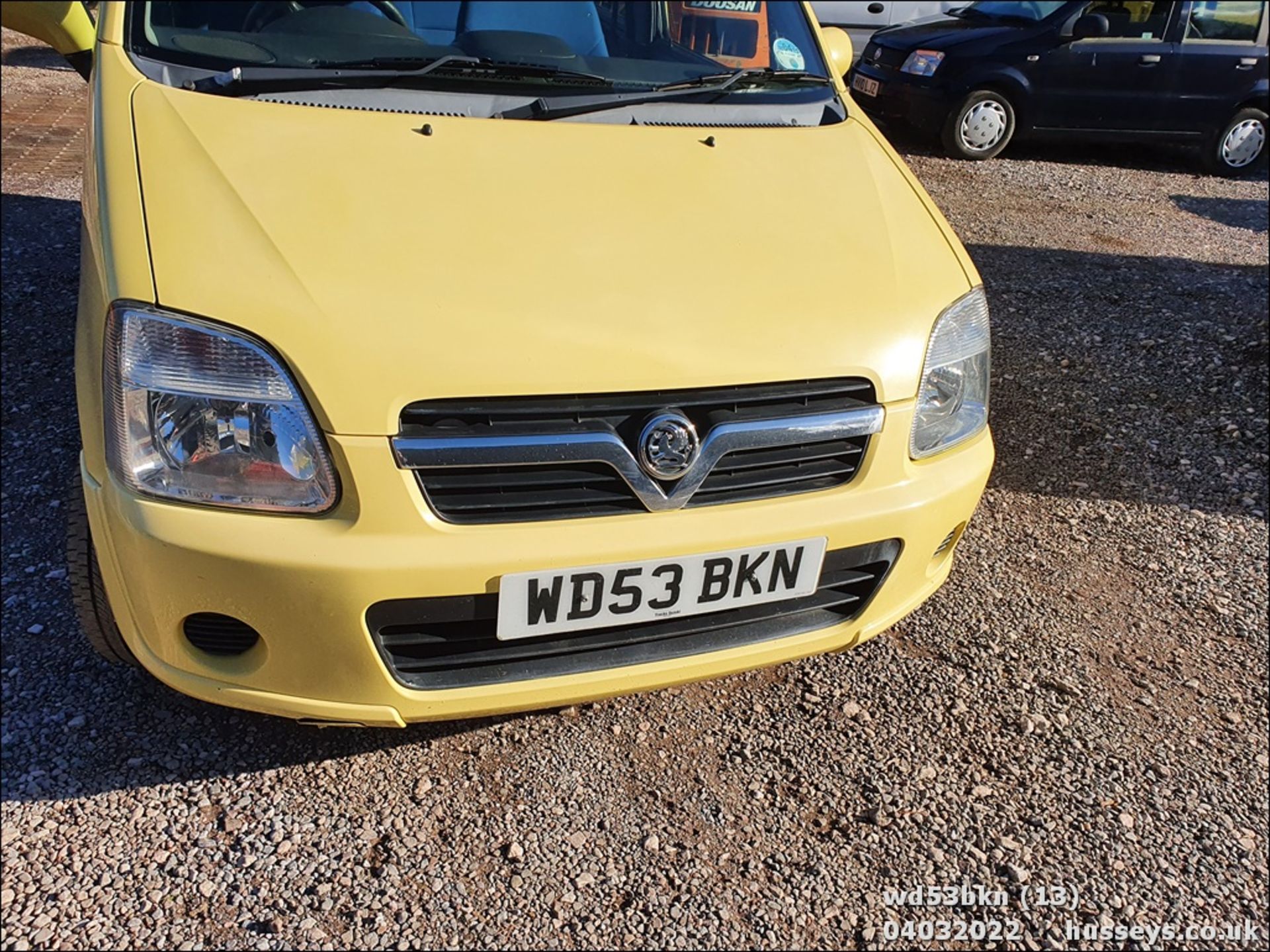 04/53 VAUXHALL AGILA ENJOY 16V - 1199cc 5dr Estate (Yellow) - Image 14 of 38