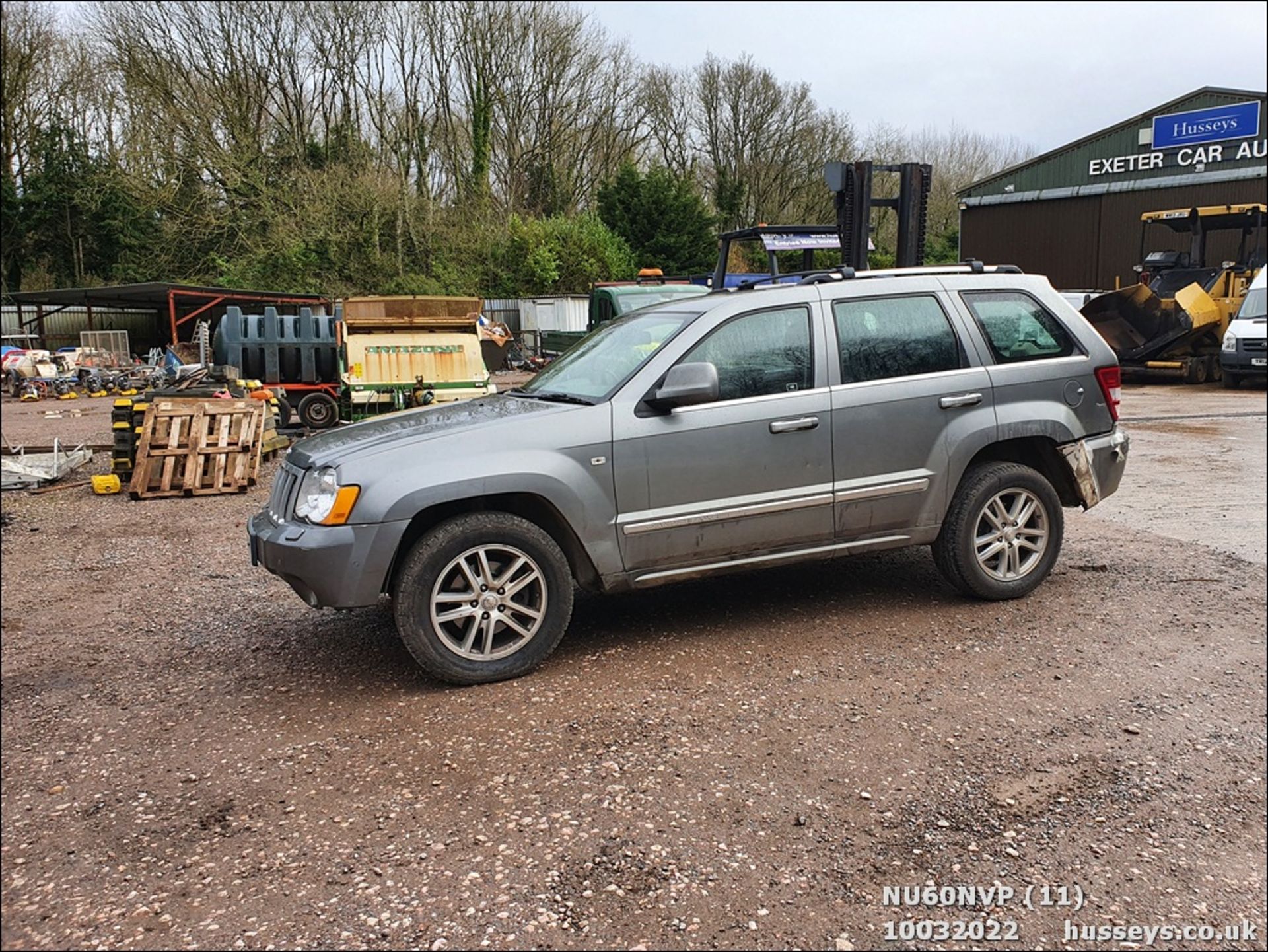 10/60 JEEP G-CHEROKEE OVERLAND CRD A - 2987cc 5dr Estate (Grey, 154k) - Image 11 of 47