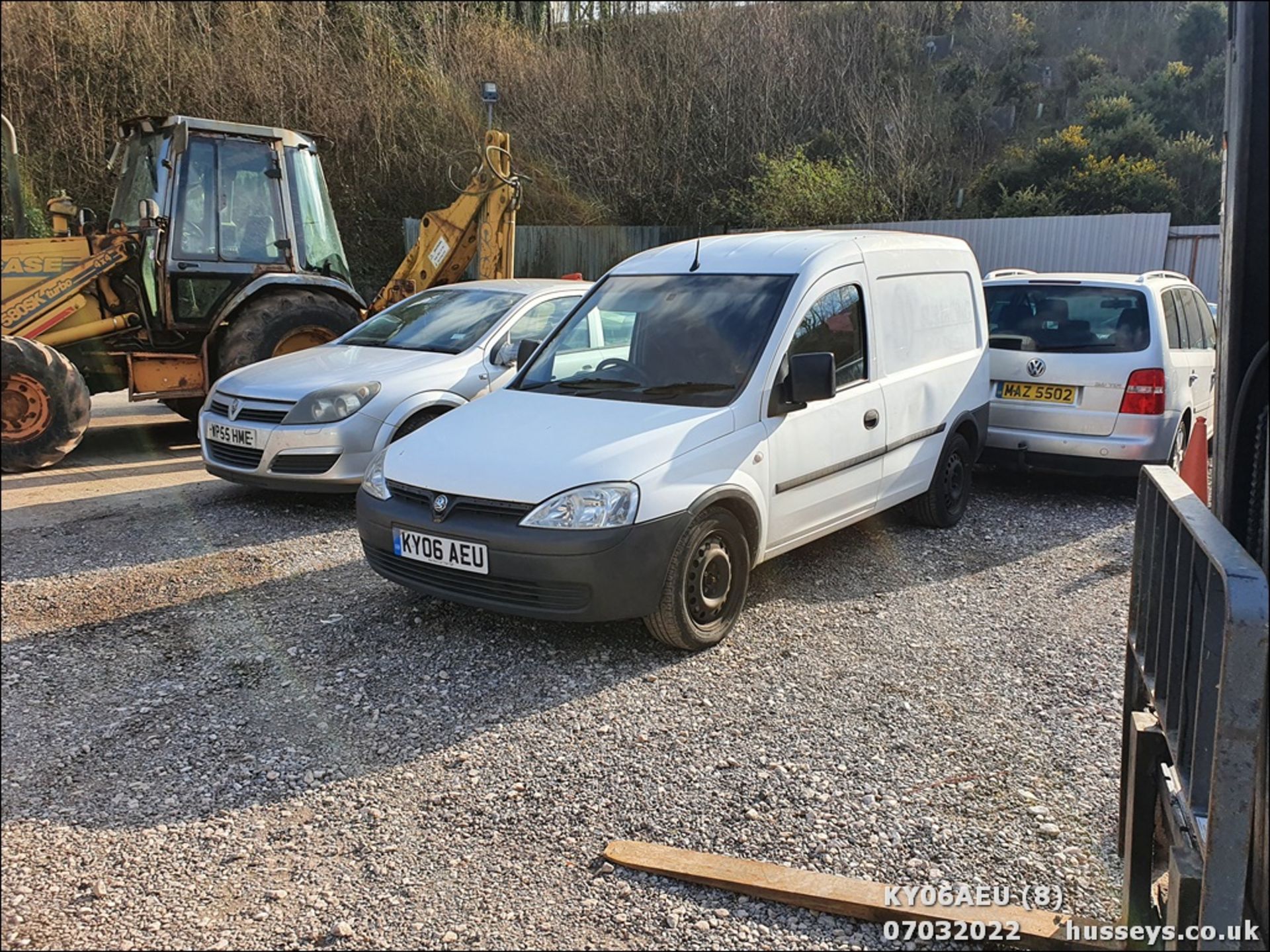 06/06 VAUXHALL COMBO 1700 CDTI 16V - 1686cc Van (White, 128k) - Image 8 of 23