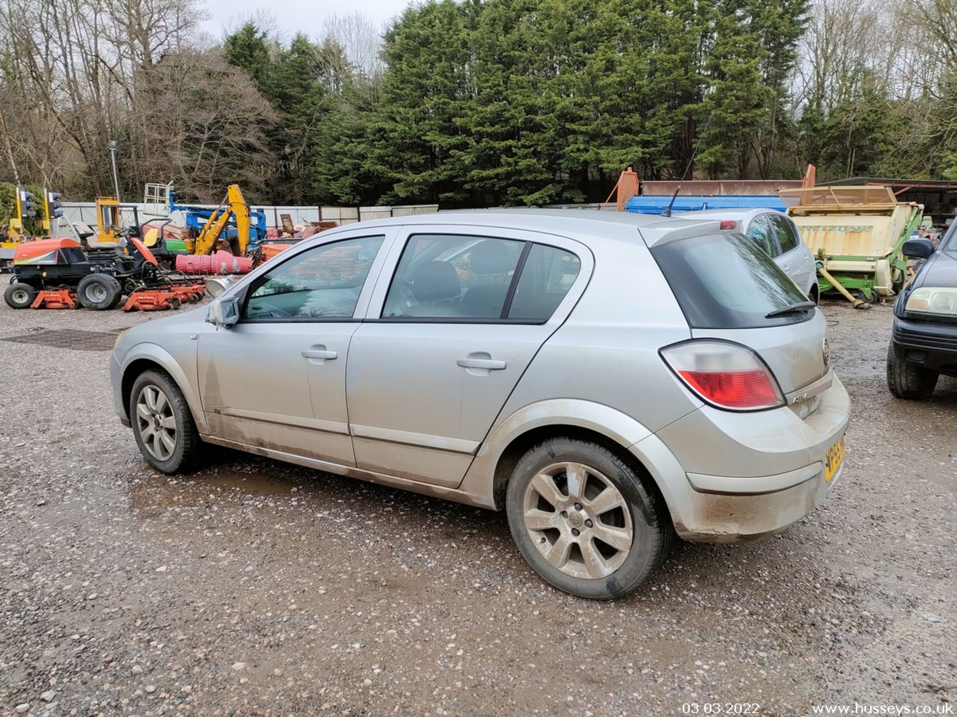 06/55 VAUXHALL ASTRA BREEZE - 1598cc 5dr Hatchback (Silver) - Image 7 of 23