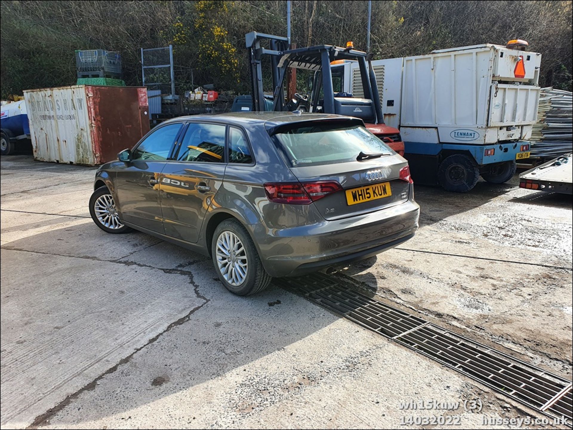 15/15 AUDI A3 SE TECHNIK TDI - 1598cc 5dr Hatchback (Grey, 68k) - Image 4 of 42