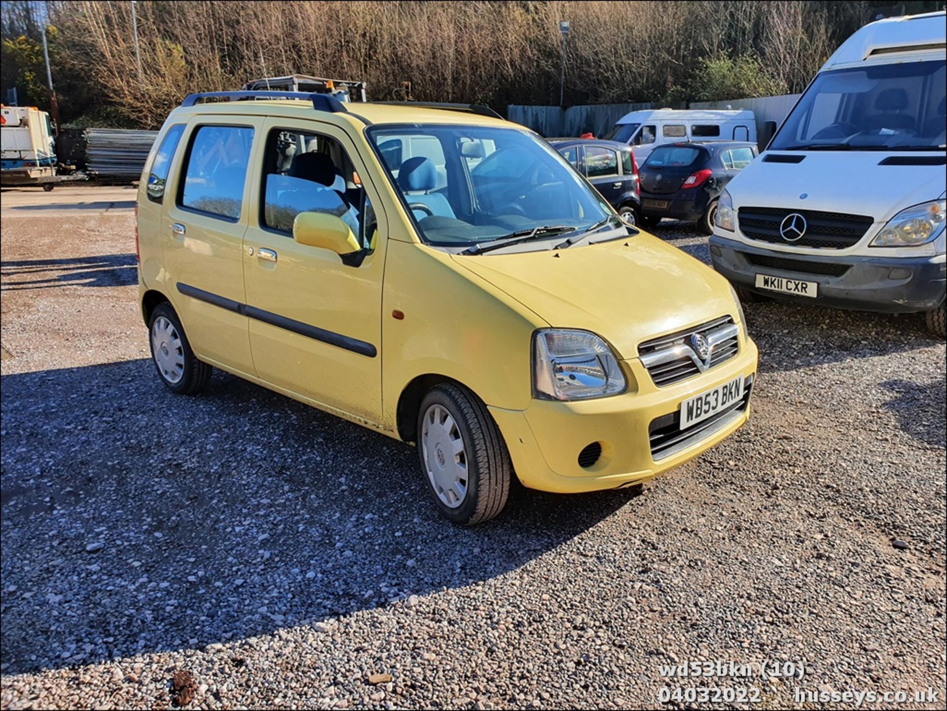 04/53 VAUXHALL AGILA ENJOY 16V - 1199cc 5dr Estate (Yellow) - Image 11 of 38