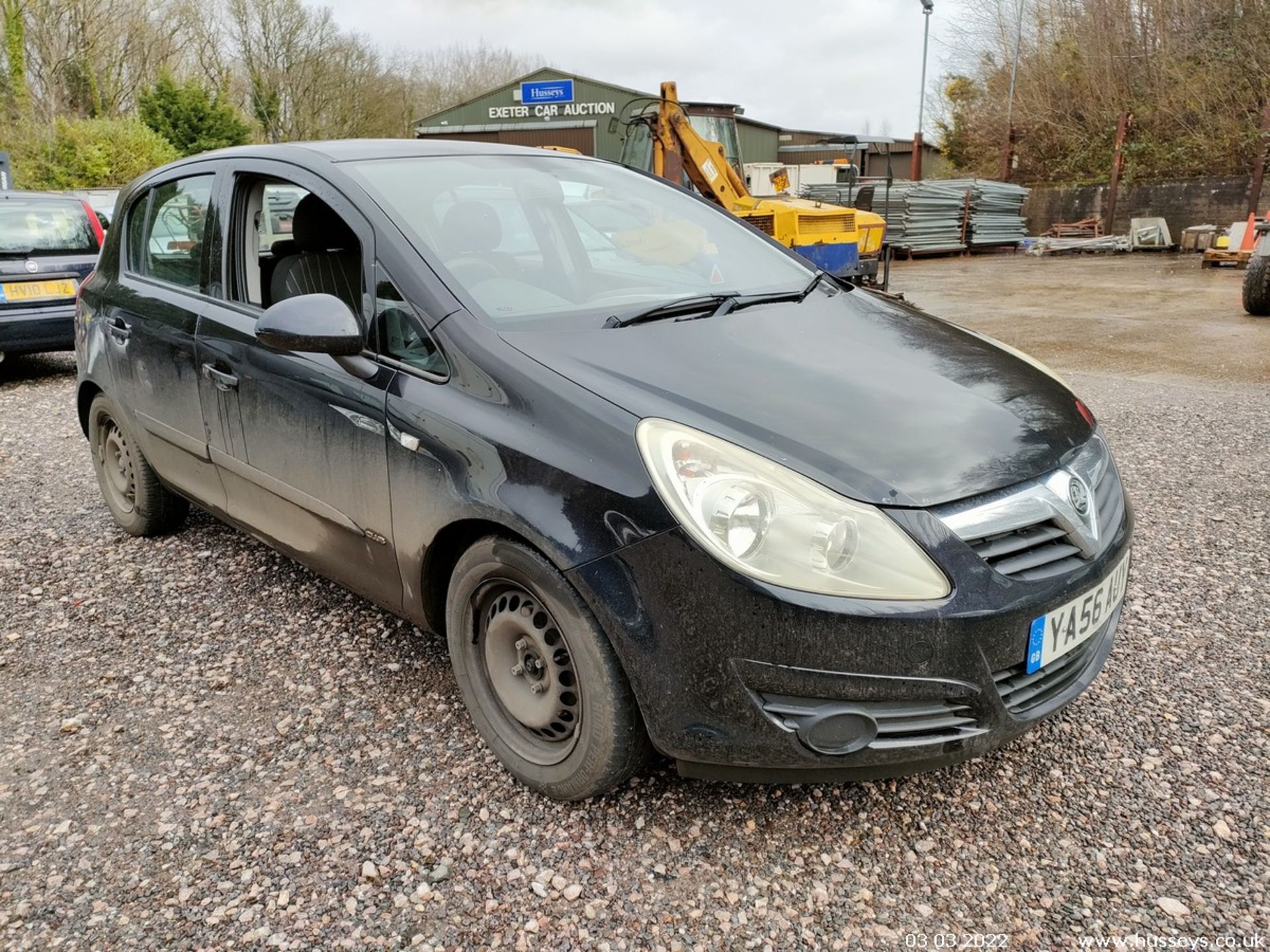 07/56 VAUXHALL CORSA CLUB A/C - 1364cc 5dr Hatchback (Black) - Image 2 of 23