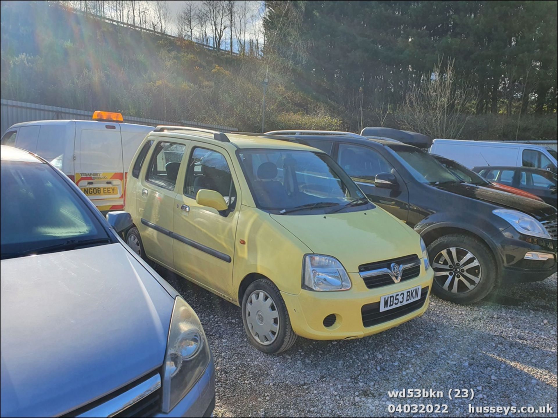 04/53 VAUXHALL AGILA ENJOY 16V - 1199cc 5dr Estate (Yellow) - Image 24 of 38