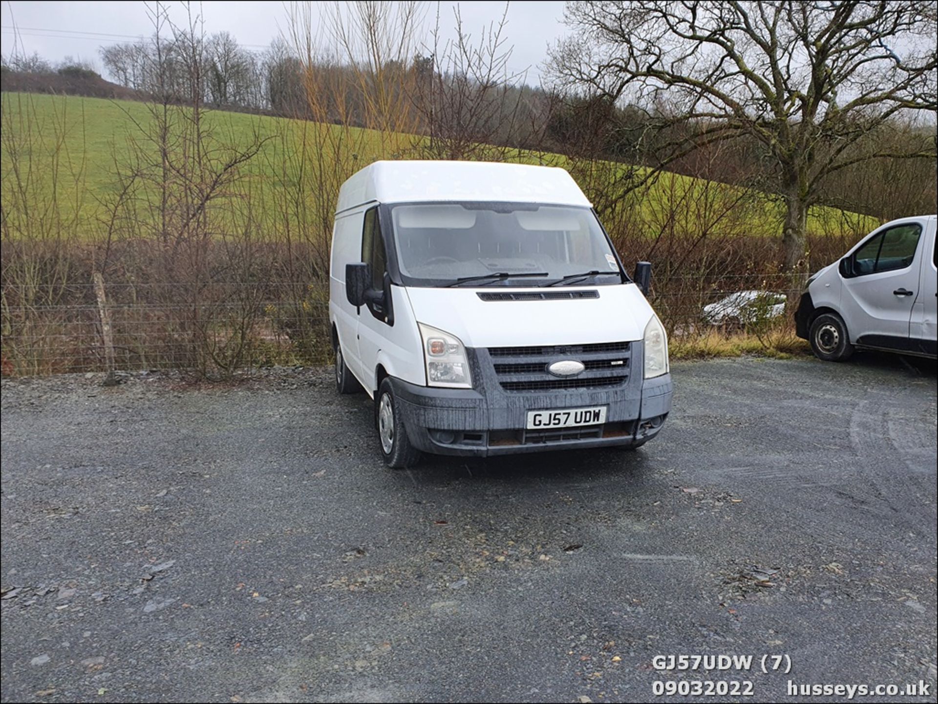 07/57 FORD TRANSIT 85 T260S FWD - 2198cc 5dr Van (White) - Image 7 of 22