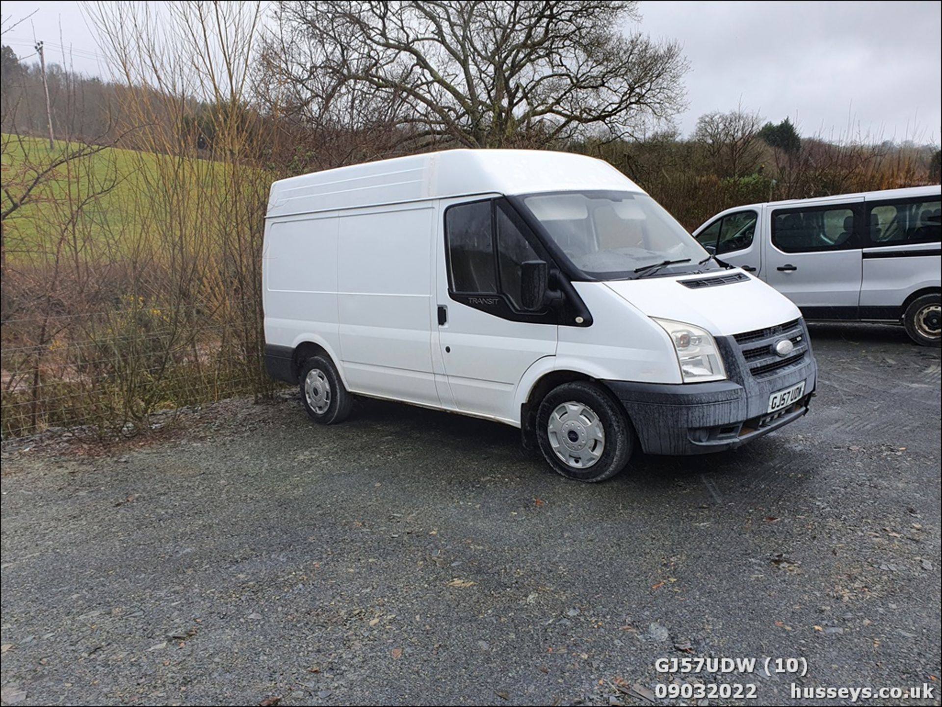 07/57 FORD TRANSIT 85 T260S FWD - 2198cc 5dr Van (White) - Image 10 of 22