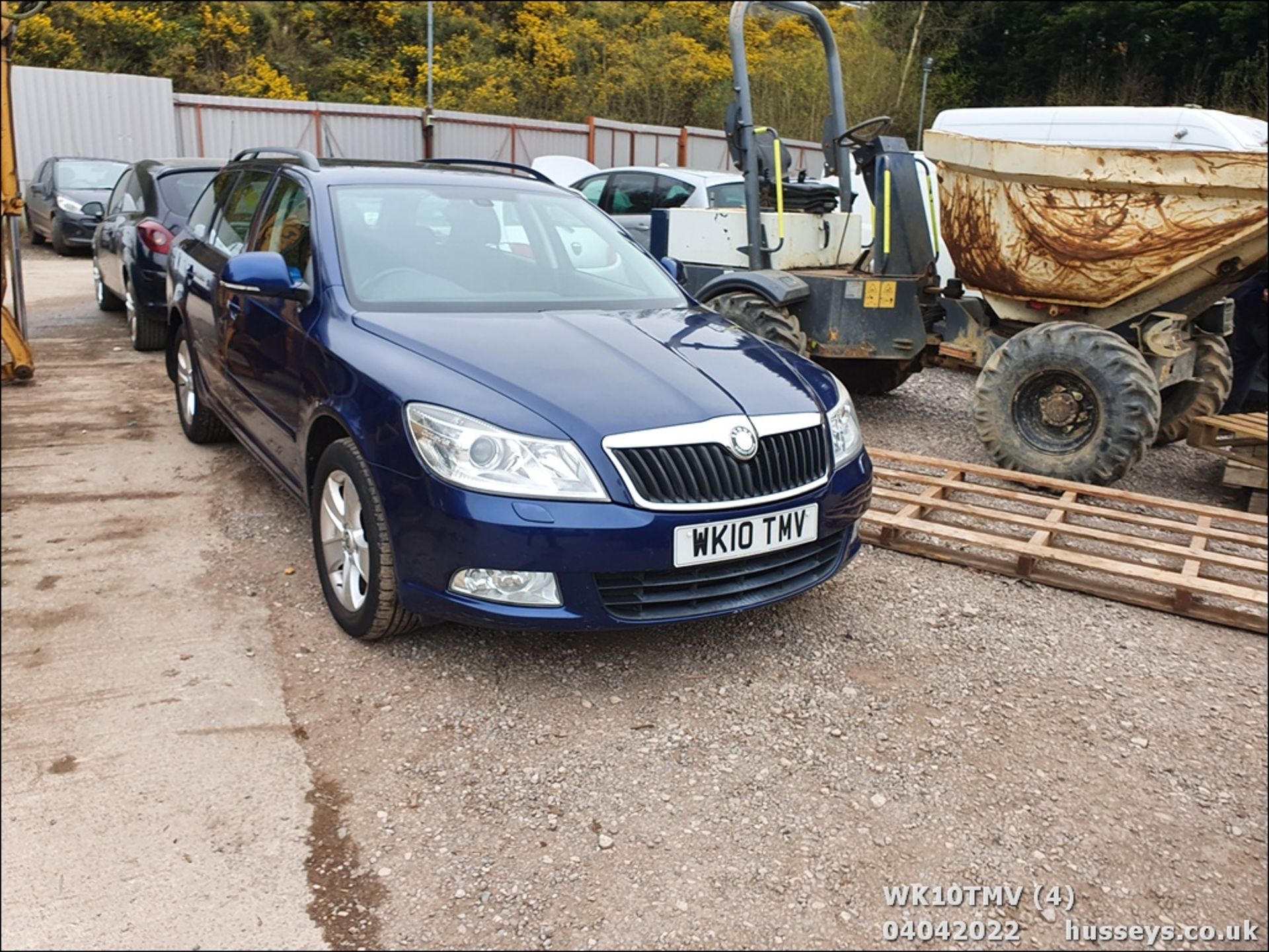 10/10 SKODA OCTAVIA ELEGANCE TDI CR - 1598cc 5dr Estate (Blue, 129k) - Image 4 of 34