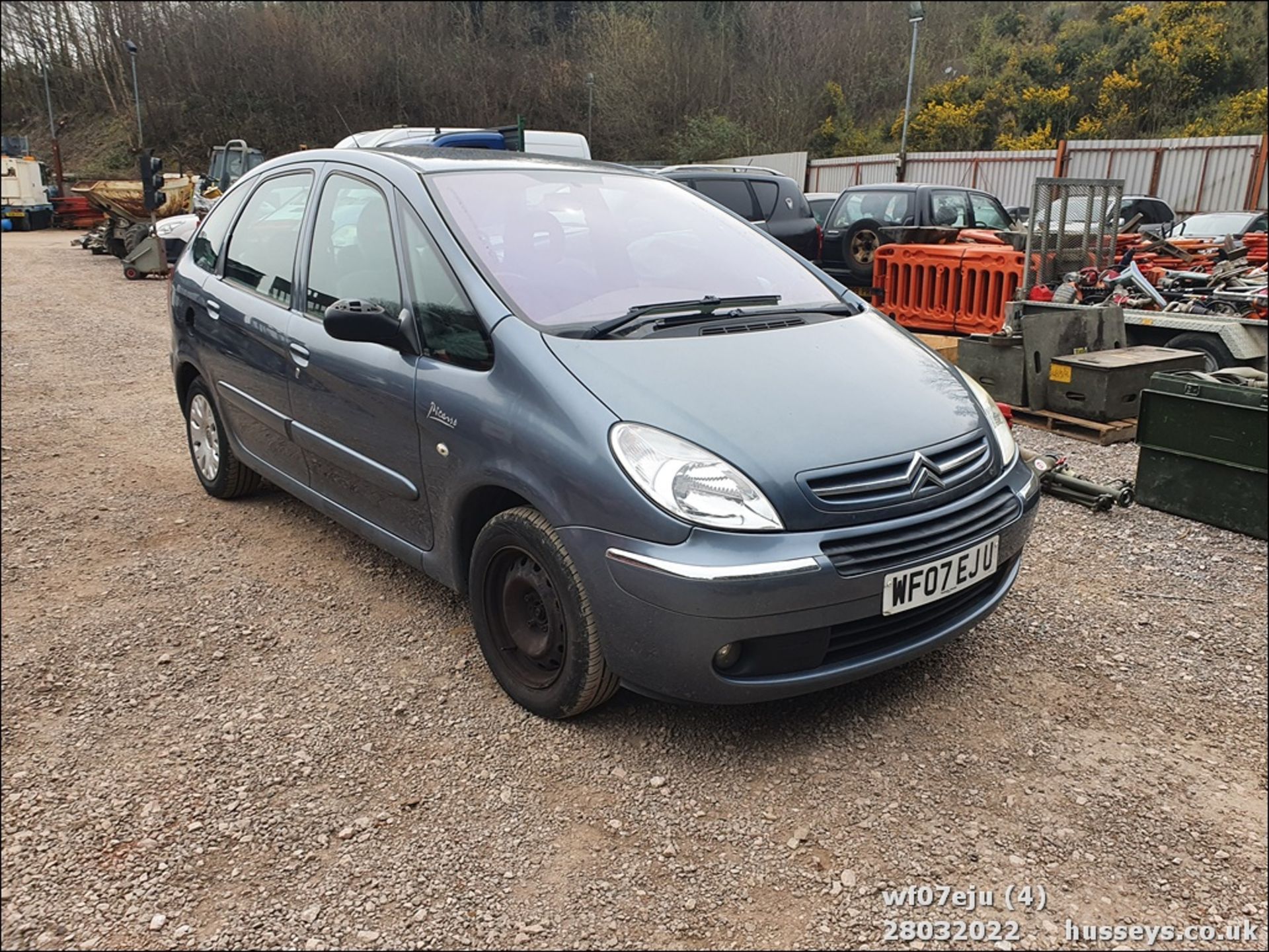 07/07 CITROEN XSARA PICASSO DESIRE 92 - 1560cc 5dr MPV (Grey) - Image 4 of 32