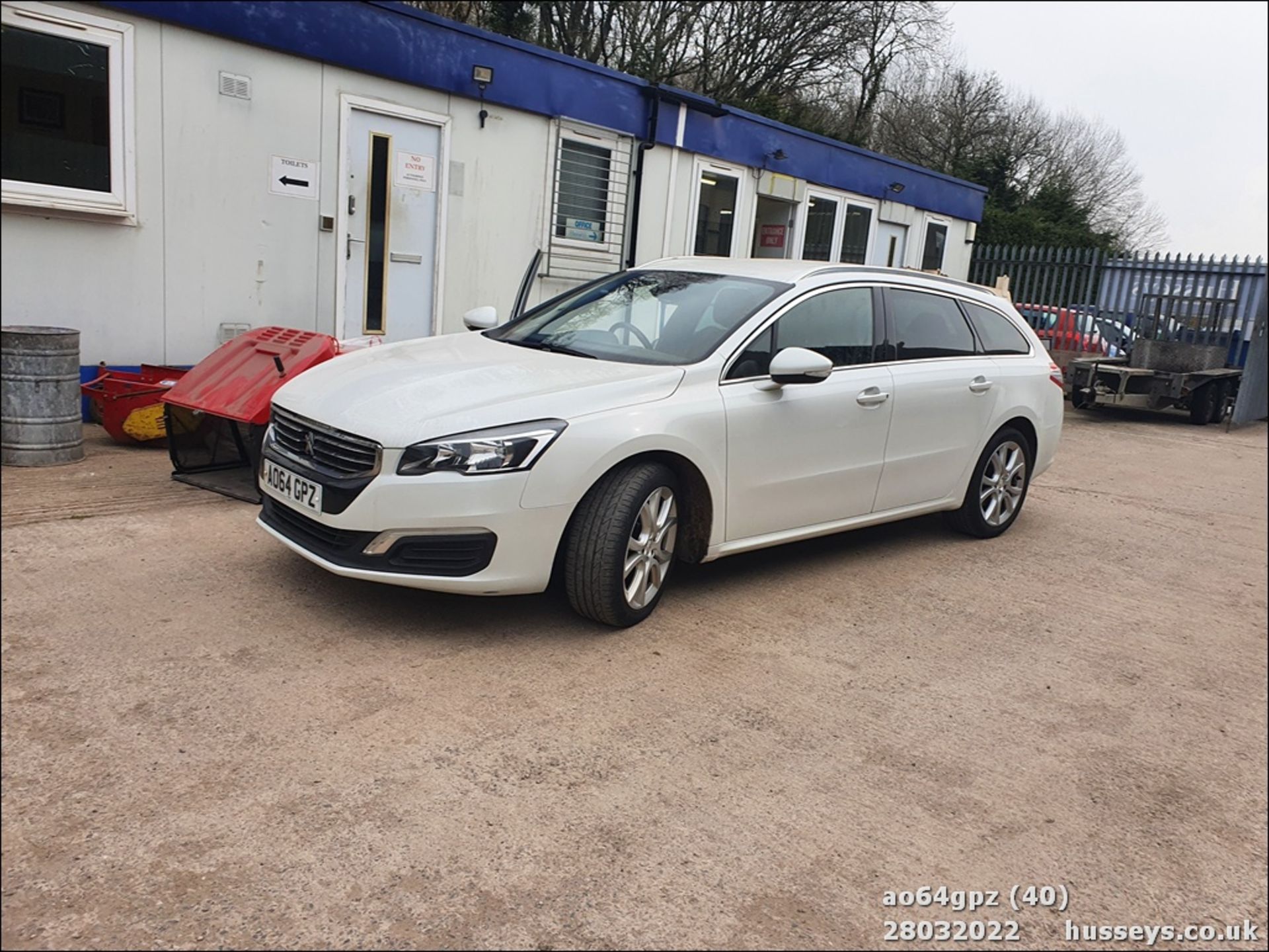 14/64 PEUGEOT 508 ACTIVE SW E-HDI - 1560cc 5dr Estate (White, 137k) - Image 40 of 41