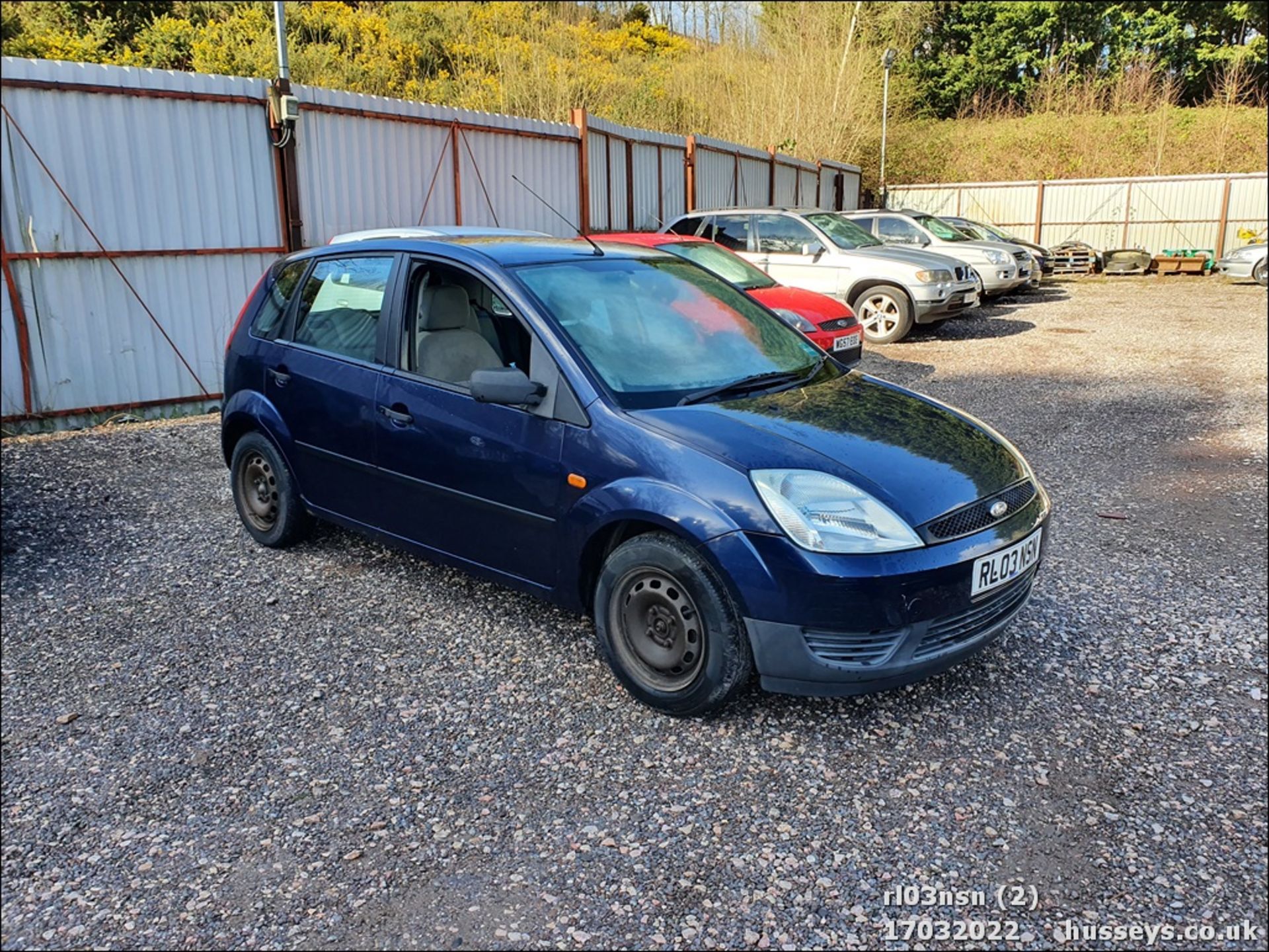 03/03 FORD FIESTA - 1388cc 5dr Hatchback (Blue, 117k) - Image 3 of 28