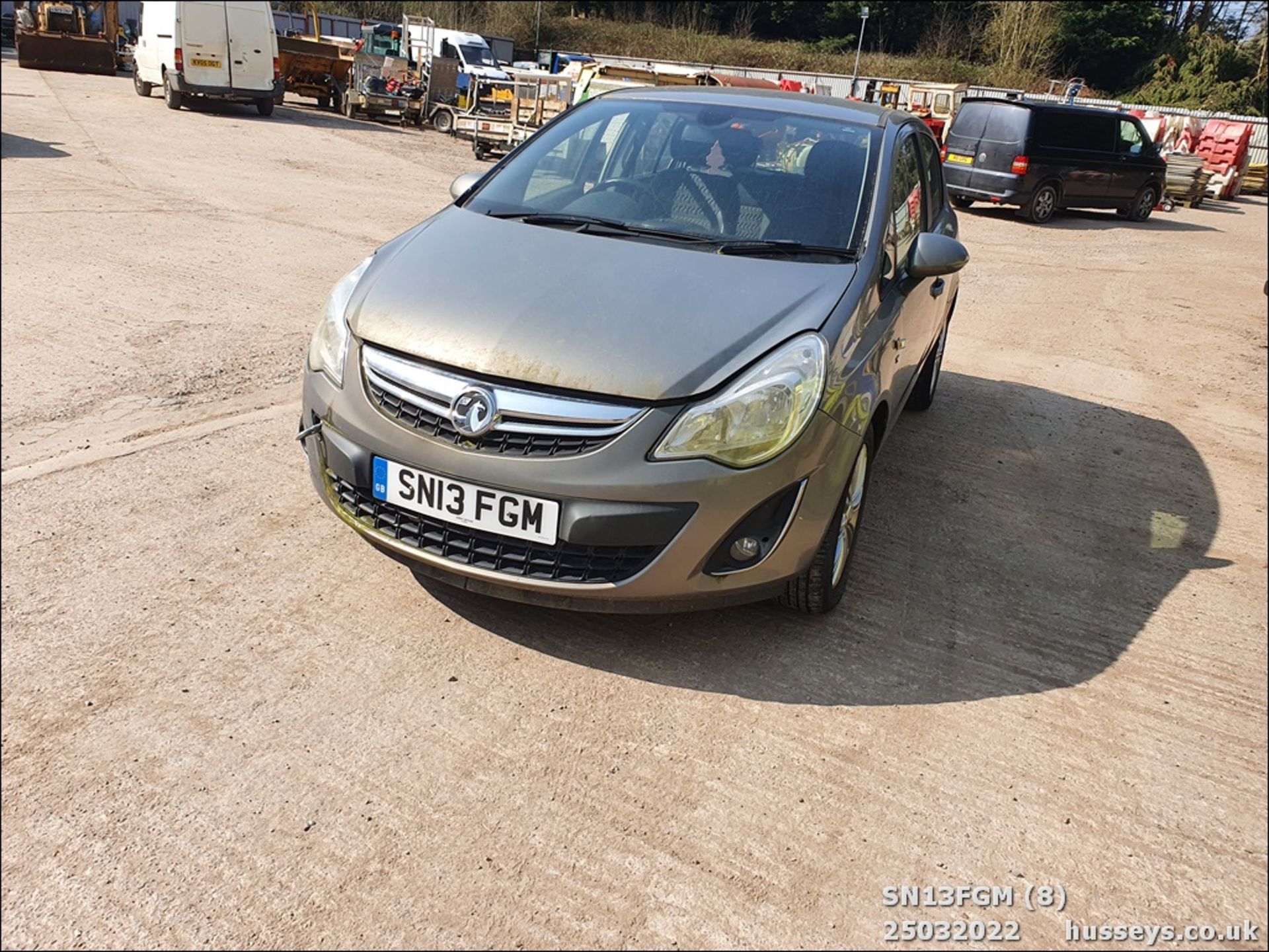 13/13 VAUXHALL CORSA SE AUTO - 1398cc 5dr Hatchback (Brown) - Image 9 of 22