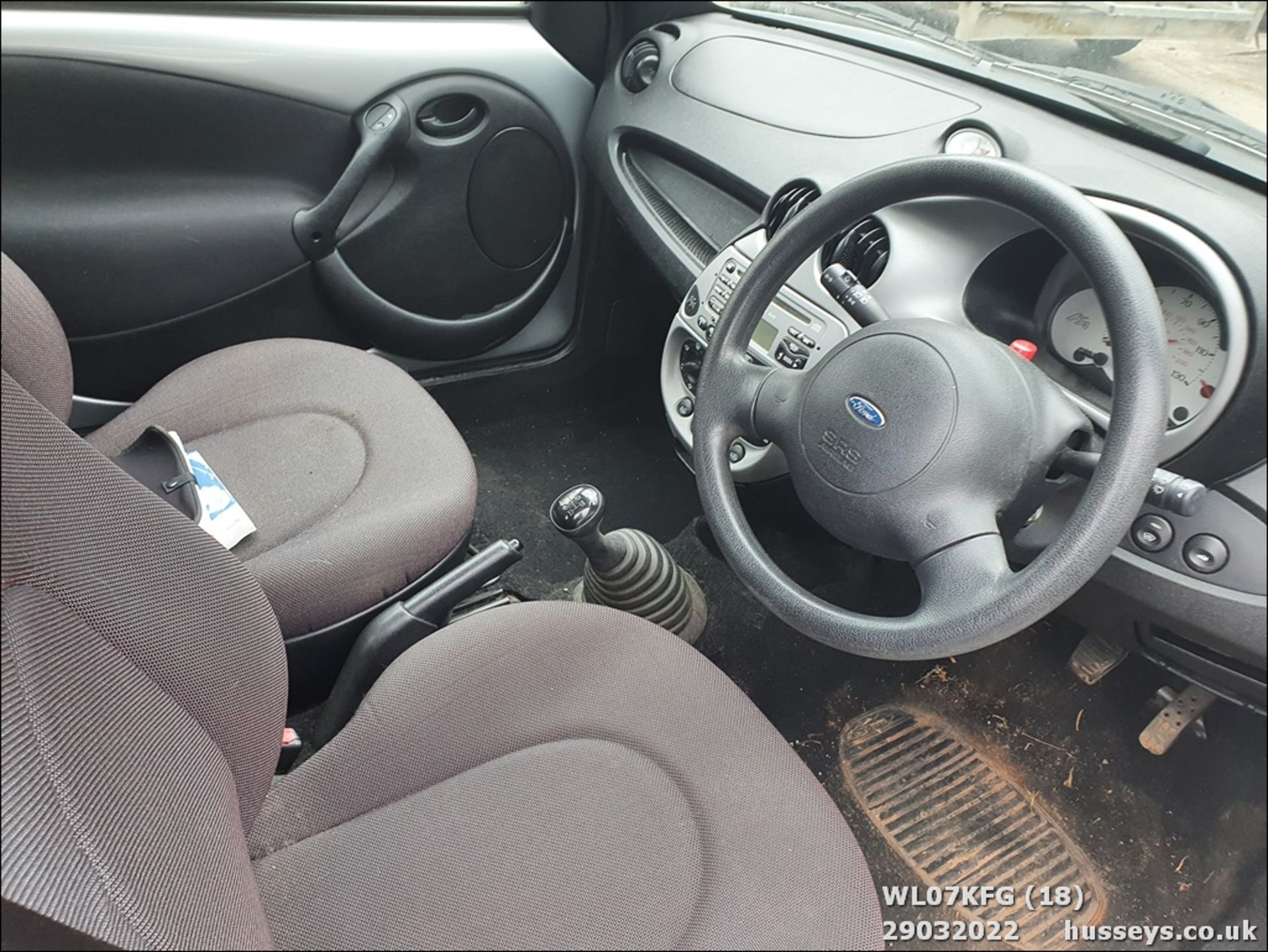 07/07 FORD KA STYLE CLIMATE - 1297cc 3dr Hatchback (Silver) - Image 18 of 24