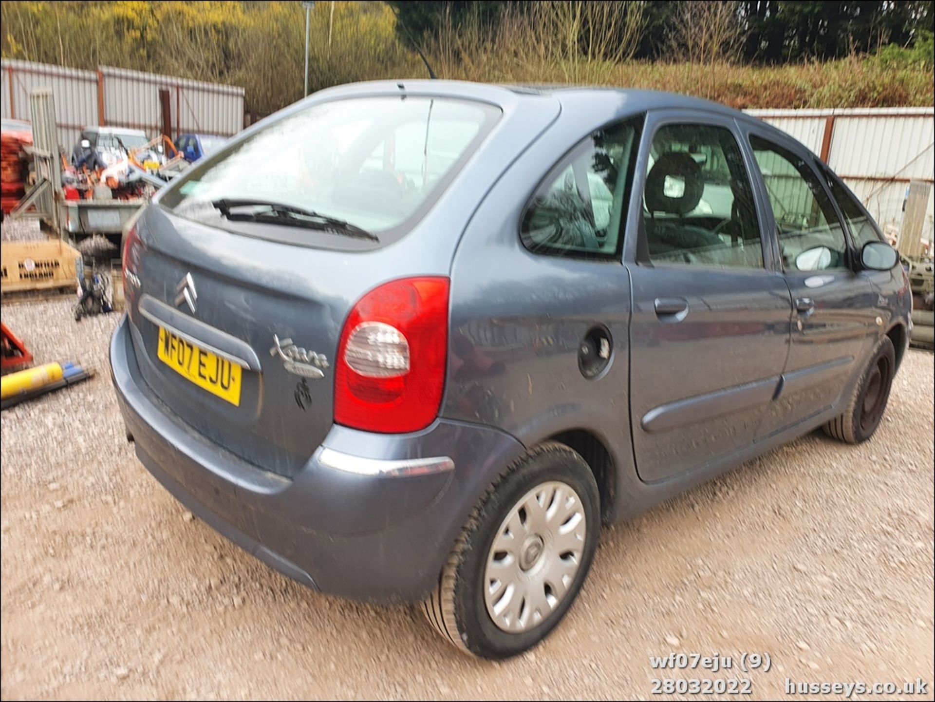 07/07 CITROEN XSARA PICASSO DESIRE 92 - 1560cc 5dr MPV (Grey) - Image 9 of 32