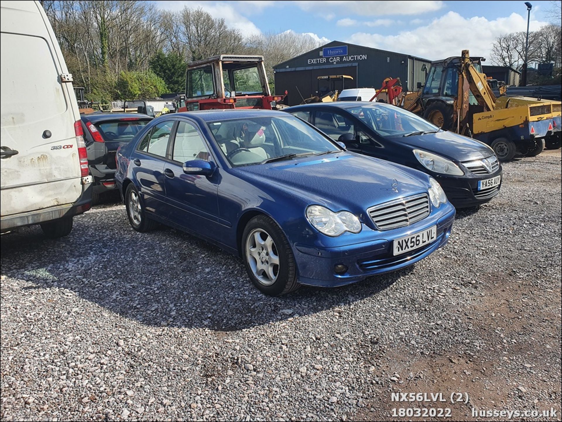 06/56 MERCEDES C180 KOMP. CLASSIC SE A - 1796cc 4dr Saloon (Blue, 89k) - Image 2 of 24