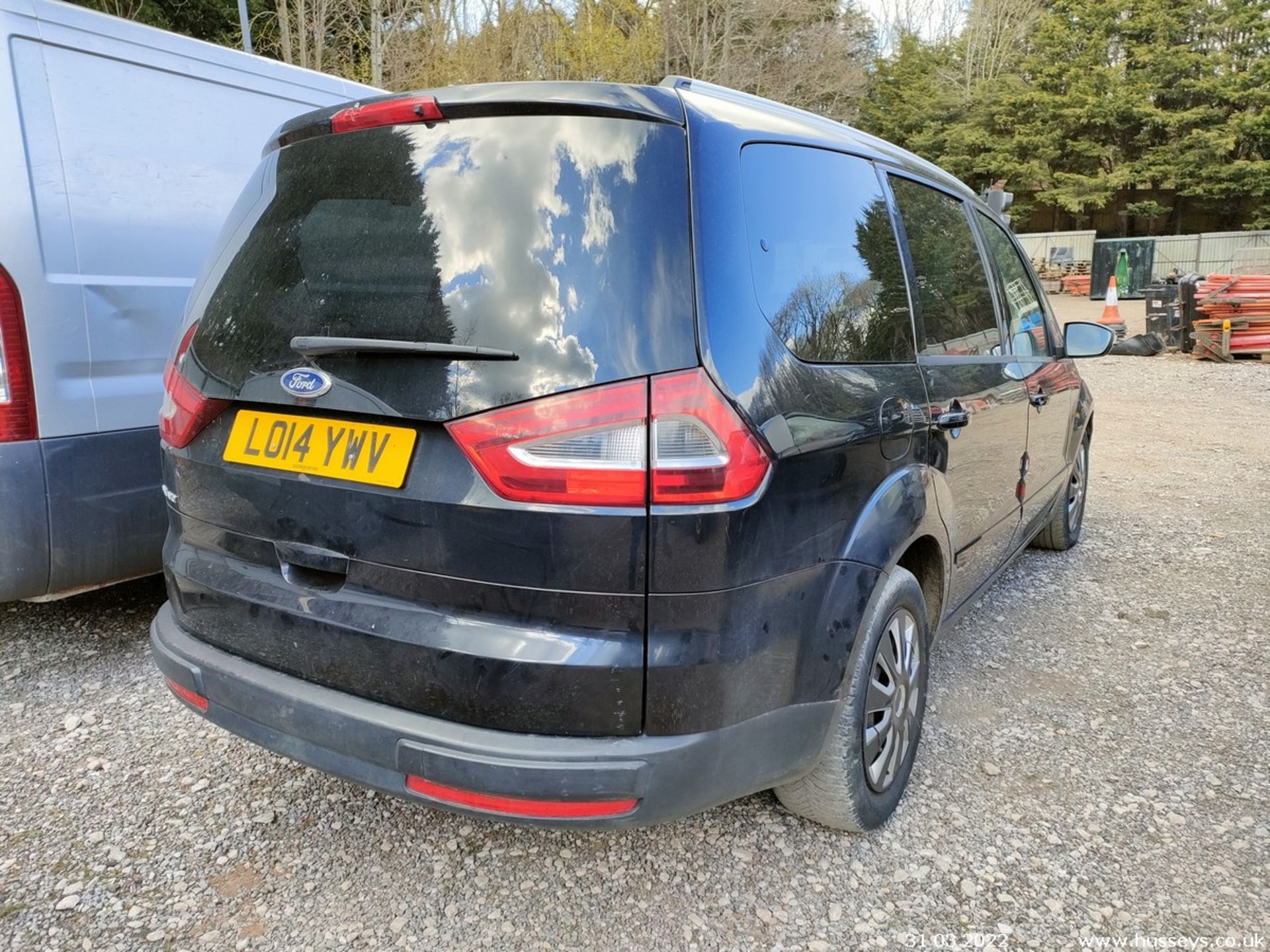 14/14 FORD GALAXY ZETEC TDCI AUTO - 1997cc 5dr MPV (Black, 182k) - Image 10 of 20