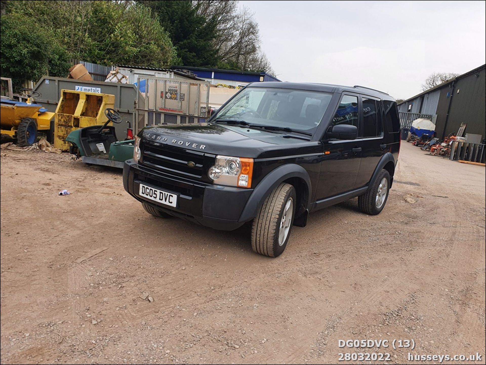 05/05 LAND ROVER DISCOVERY 3 TDV6 S - 2720cc 5dr Estate (Black, 136k) - Image 13 of 35