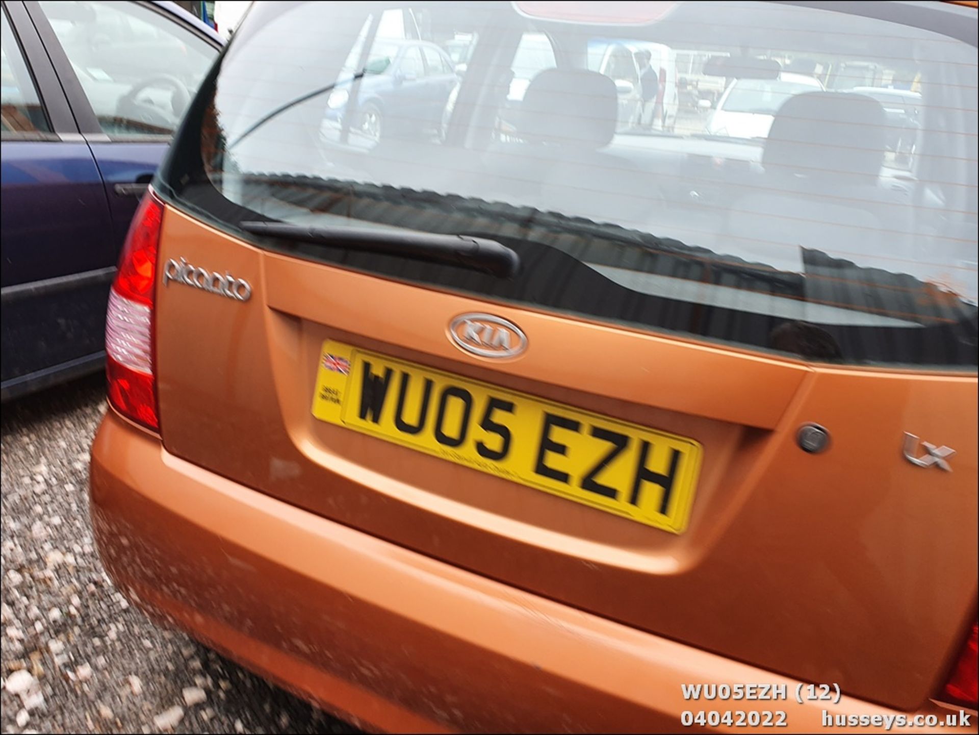 05/05 KIA PICANTO LX AUTO - 1086cc 5dr Hatchback (Orange, 84k) - Image 12 of 37