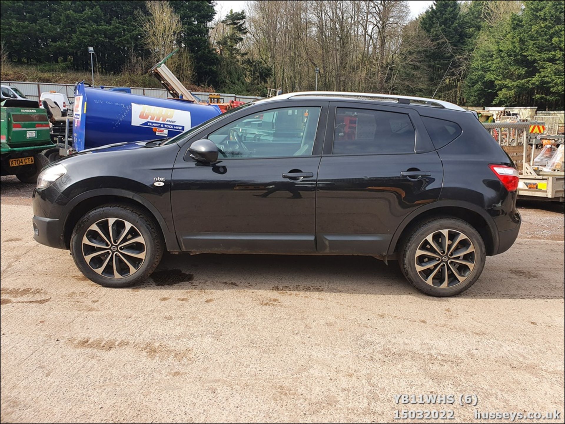 11/11 NISSAN QASHQAI N-TEC DCI - 1461cc 5dr Hatchback (Black, 148k) - Image 7 of 33