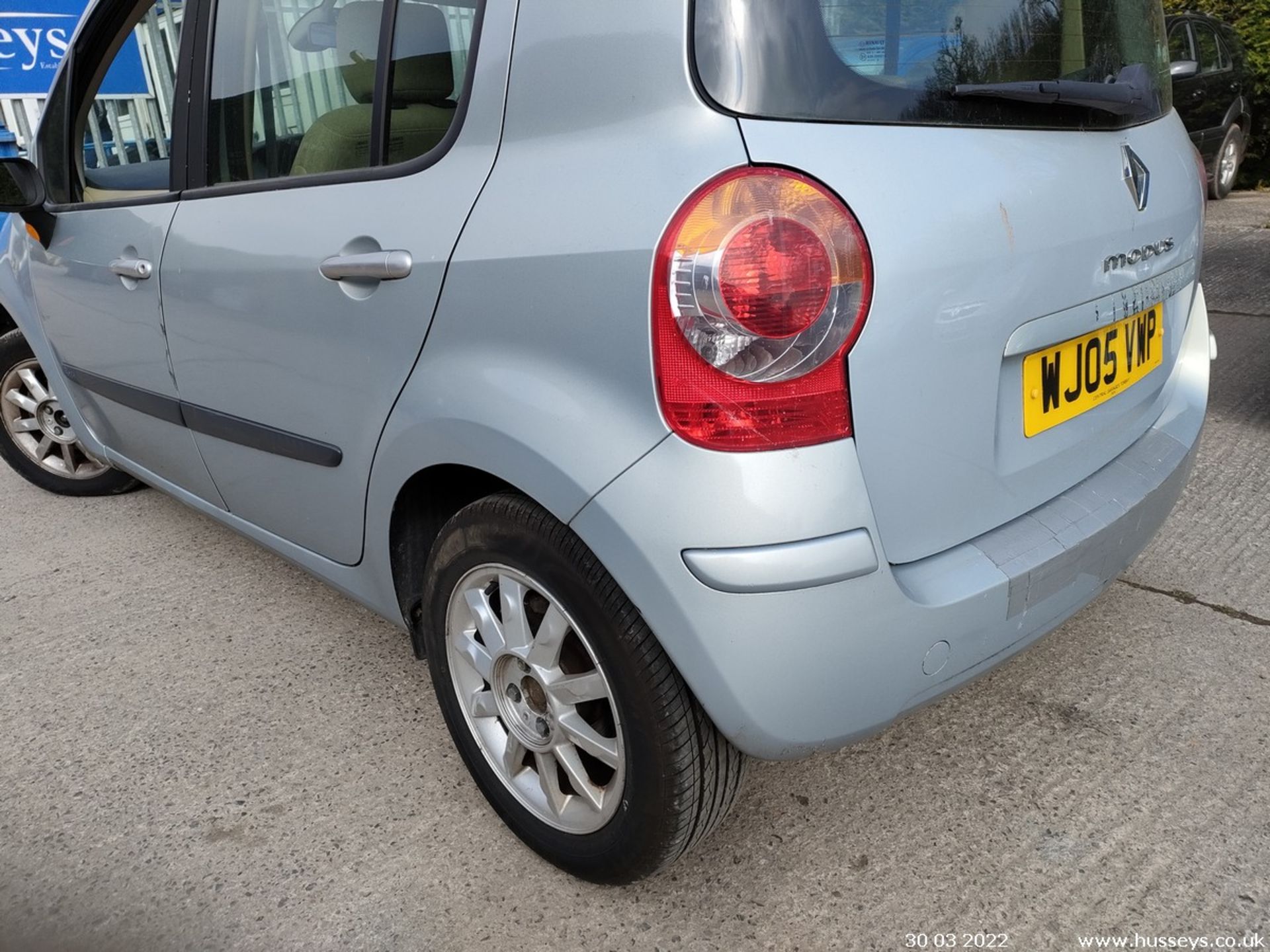 05/05 RENAULT MODUS PRIVILEGE 16V AUTO - 1598cc 5dr Hatchback (Silver) - Image 8 of 19