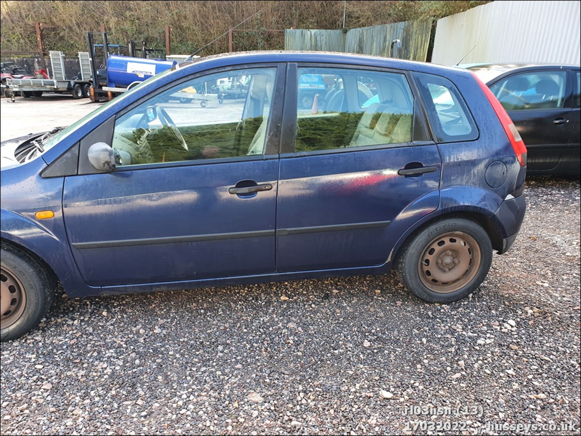 03/03 FORD FIESTA - 1388cc 5dr Hatchback (Blue, 117k) - Image 13 of 28