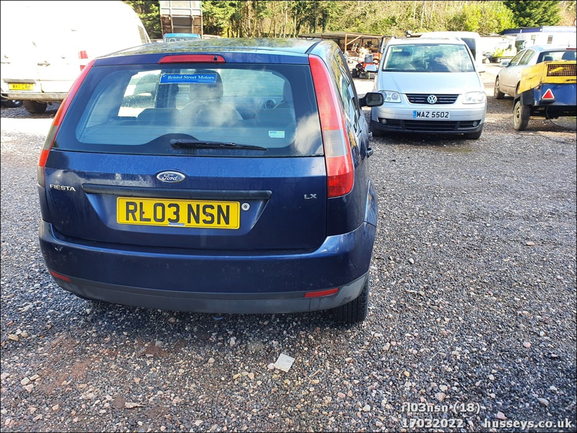 03/03 FORD FIESTA - 1388cc 5dr Hatchback (Blue, 117k) - Image 18 of 28