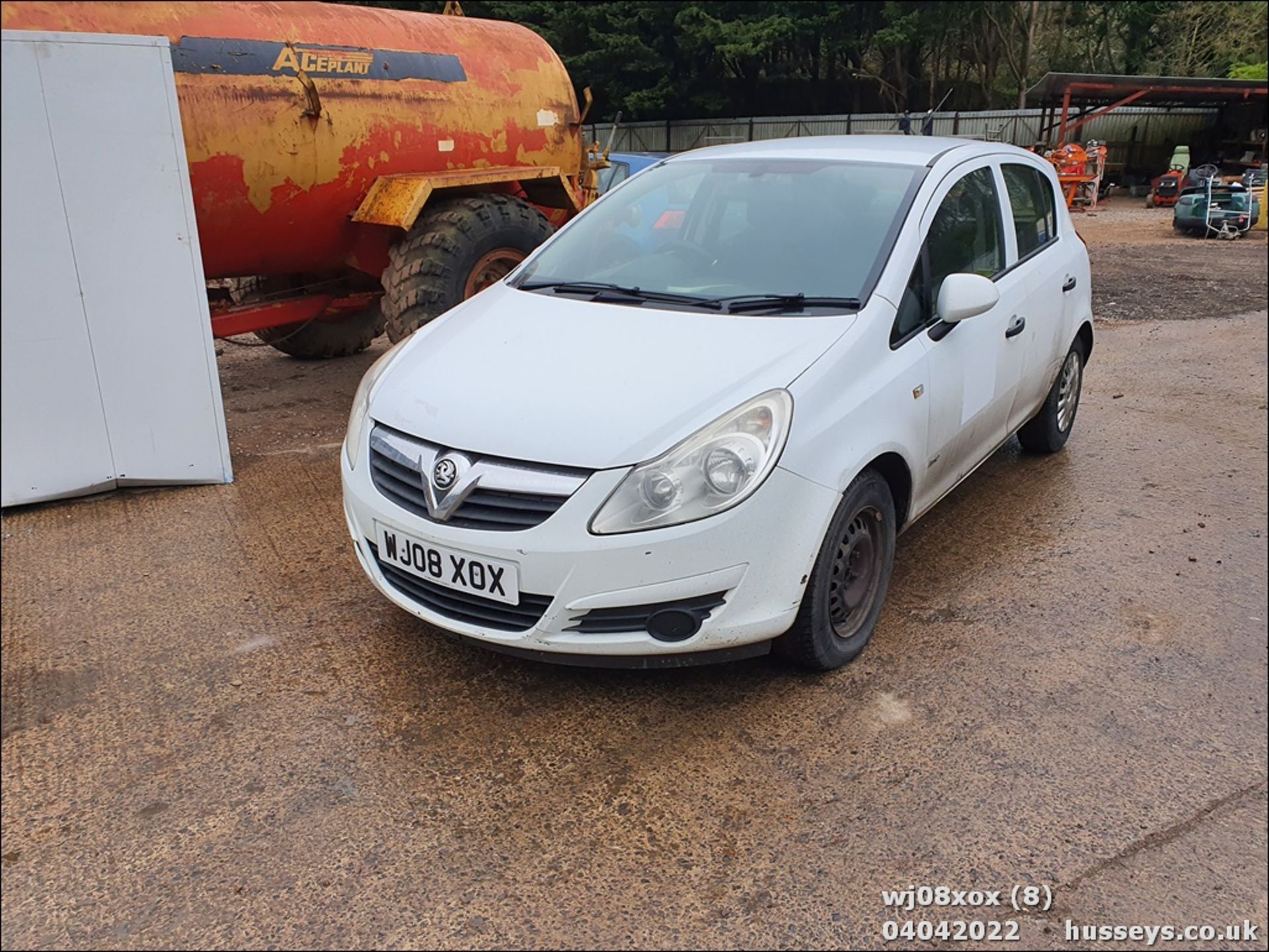 08/08 VAUXHALL CORSA LIFE CDTI - 1248cc 5dr Hatchback (White) - Image 8 of 52