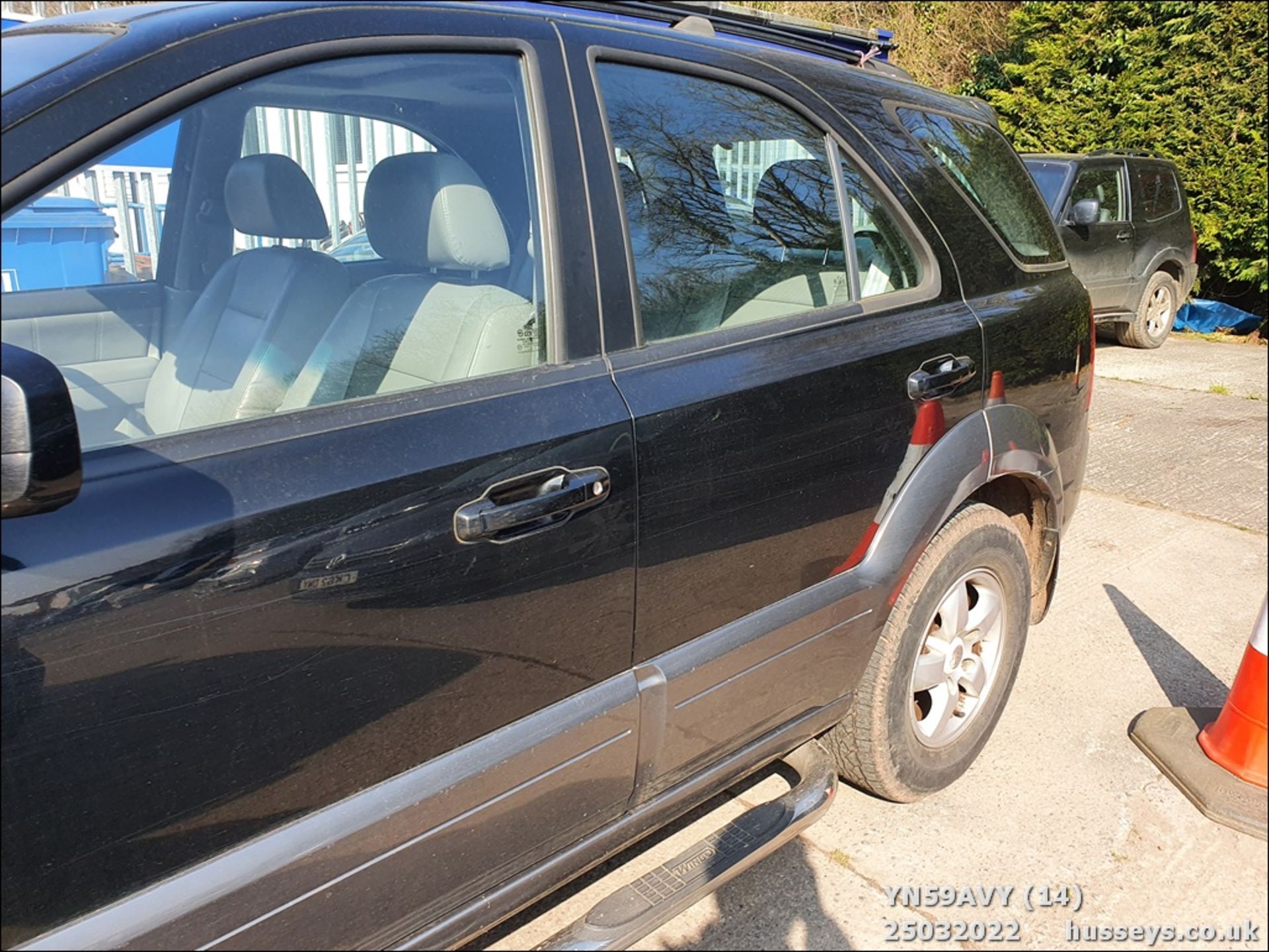 09/59 KIA - 2497cc 5dr MPV (Black, 55k) - Image 14 of 45