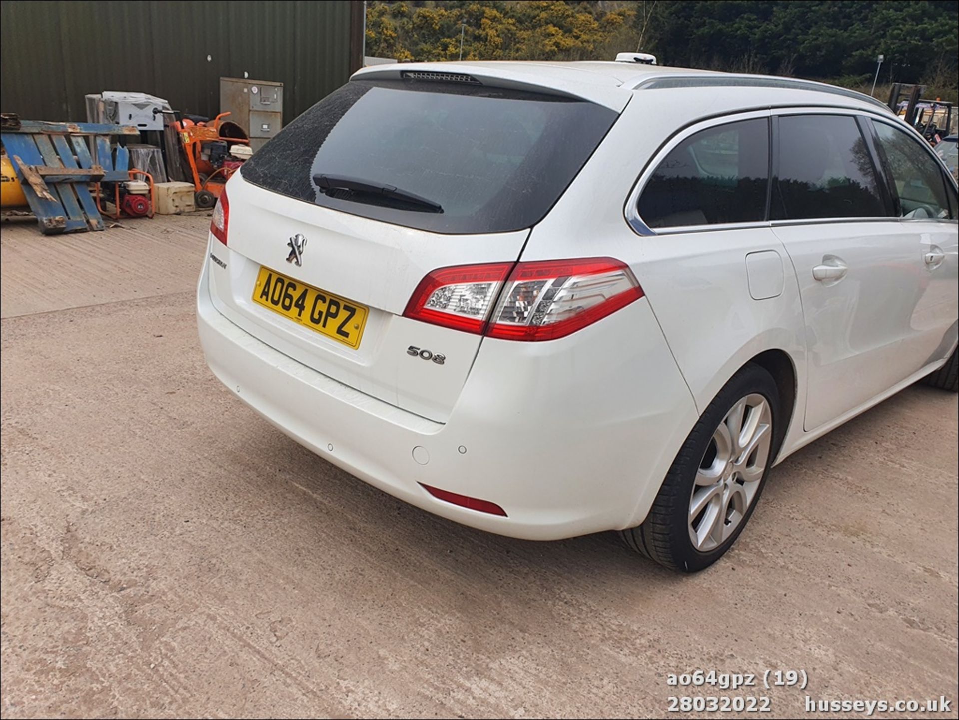 14/64 PEUGEOT 508 ACTIVE SW E-HDI - 1560cc 5dr Estate (White, 137k) - Image 19 of 41