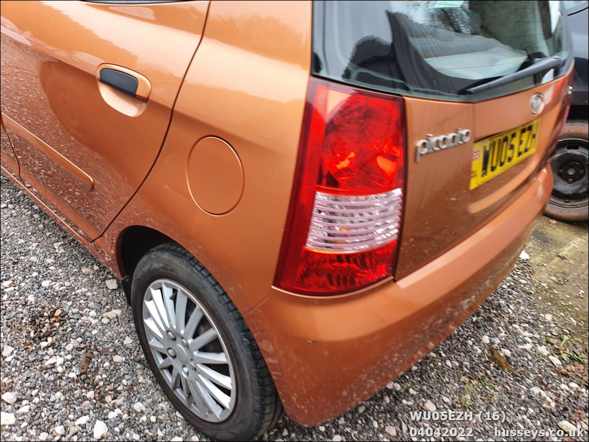 05/05 KIA PICANTO LX AUTO - 1086cc 5dr Hatchback (Orange, 84k) - Image 16 of 37