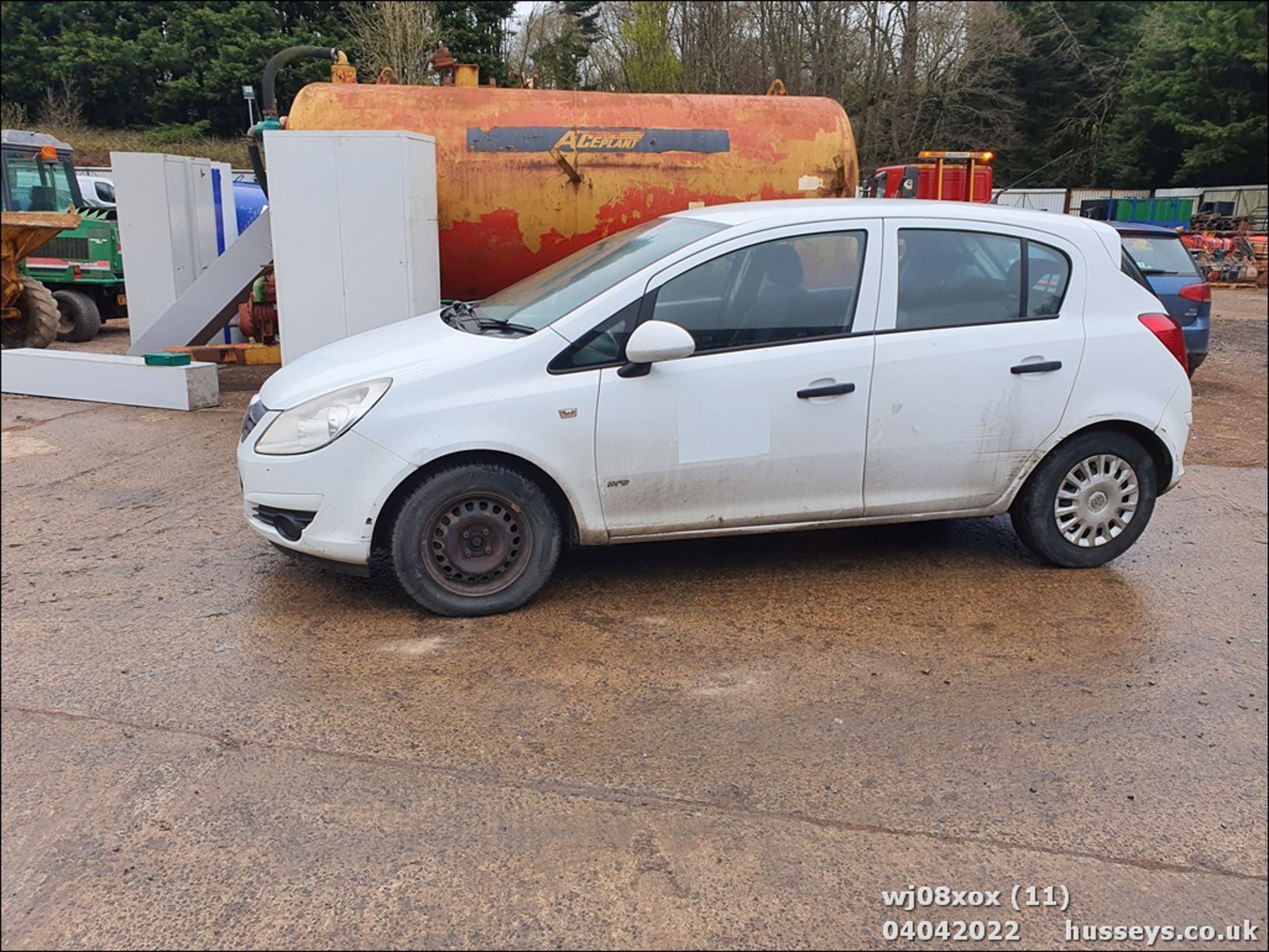 08/08 VAUXHALL CORSA LIFE CDTI - 1248cc 5dr Hatchback (White) - Image 11 of 52