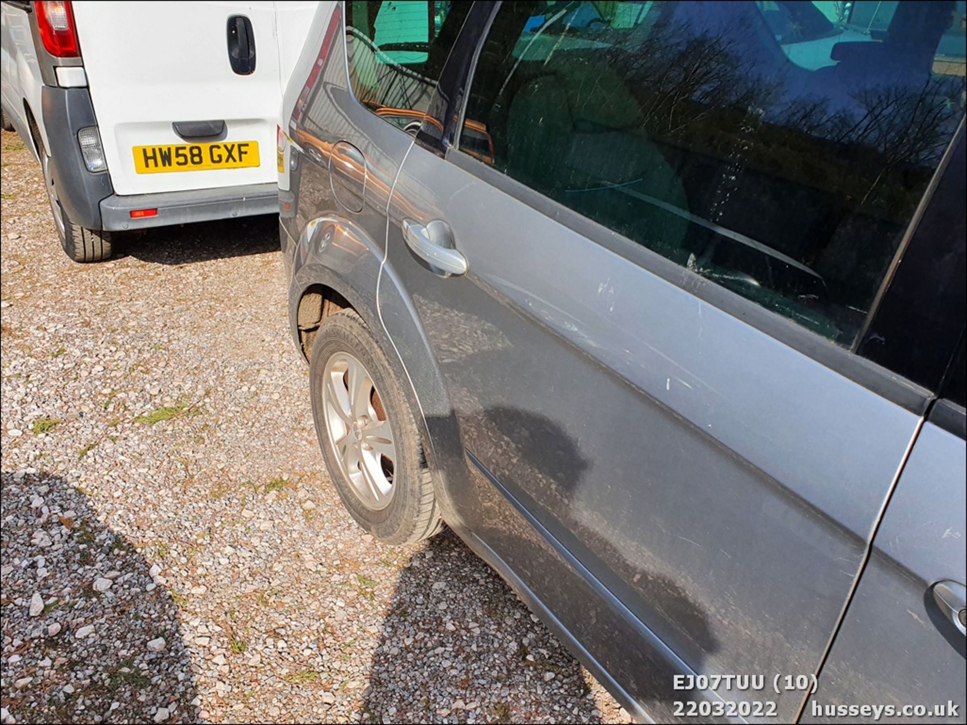 07/07 FORD S-MAX ZETEC - 1999cc 5dr MPV (Silver) - Image 10 of 26