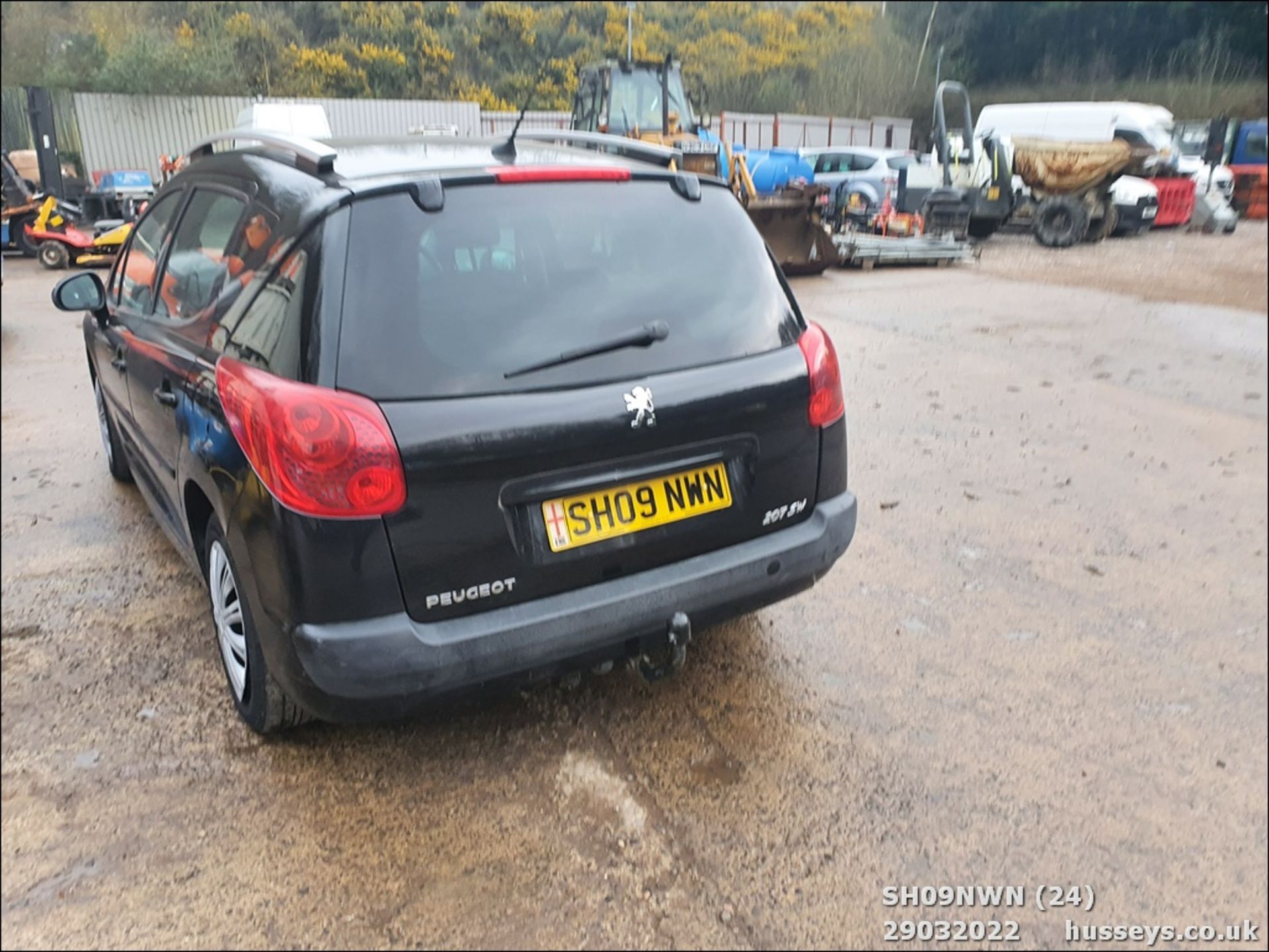 09/09 PEUGEOT 207 S SW HDI - 1560cc 5dr Estate (Black, 124k) - Image 24 of 31