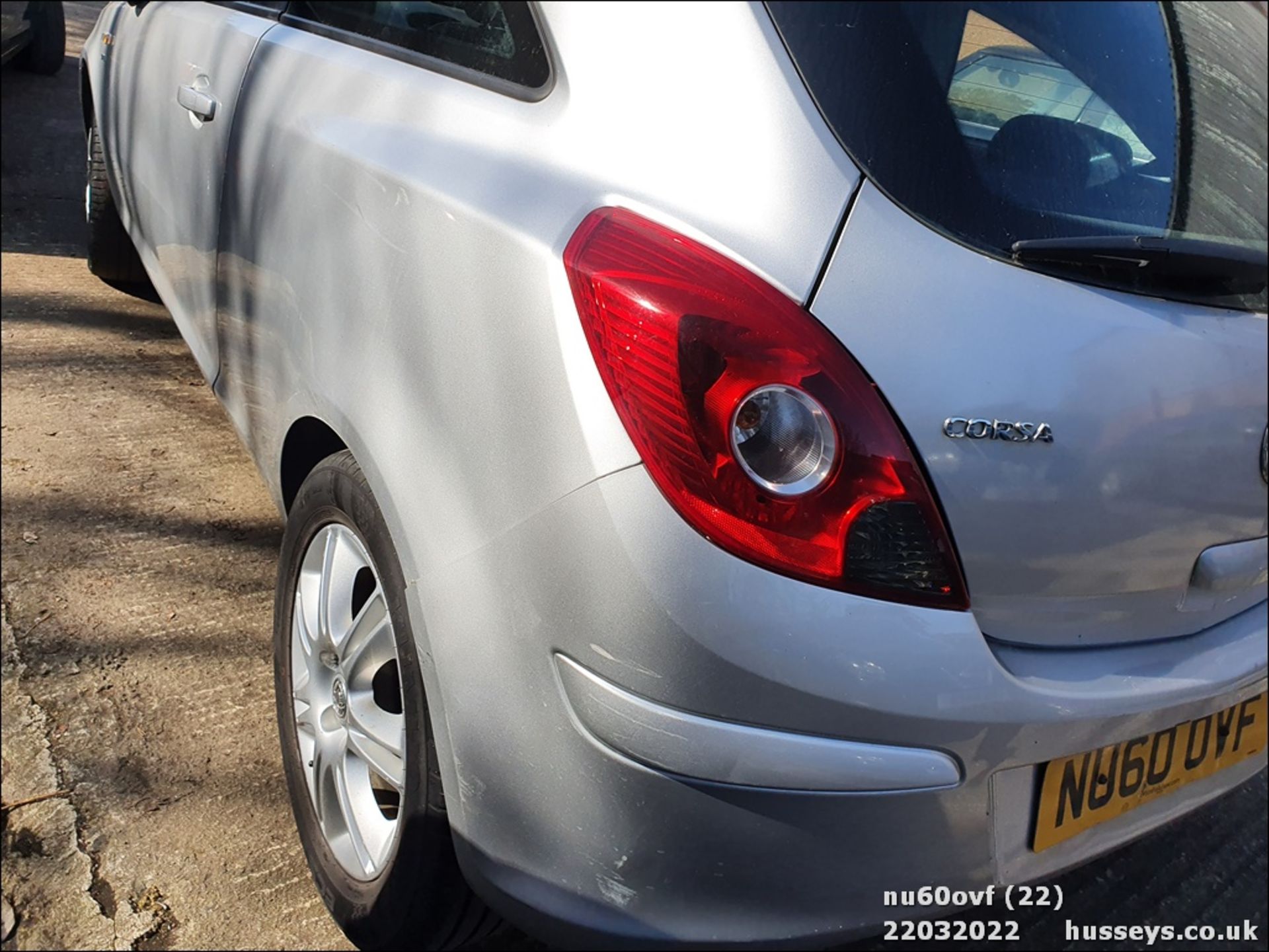 10/60 VAUXHALL CORSA SE - 1229cc 3dr Hatchback (Silver) - Image 22 of 31